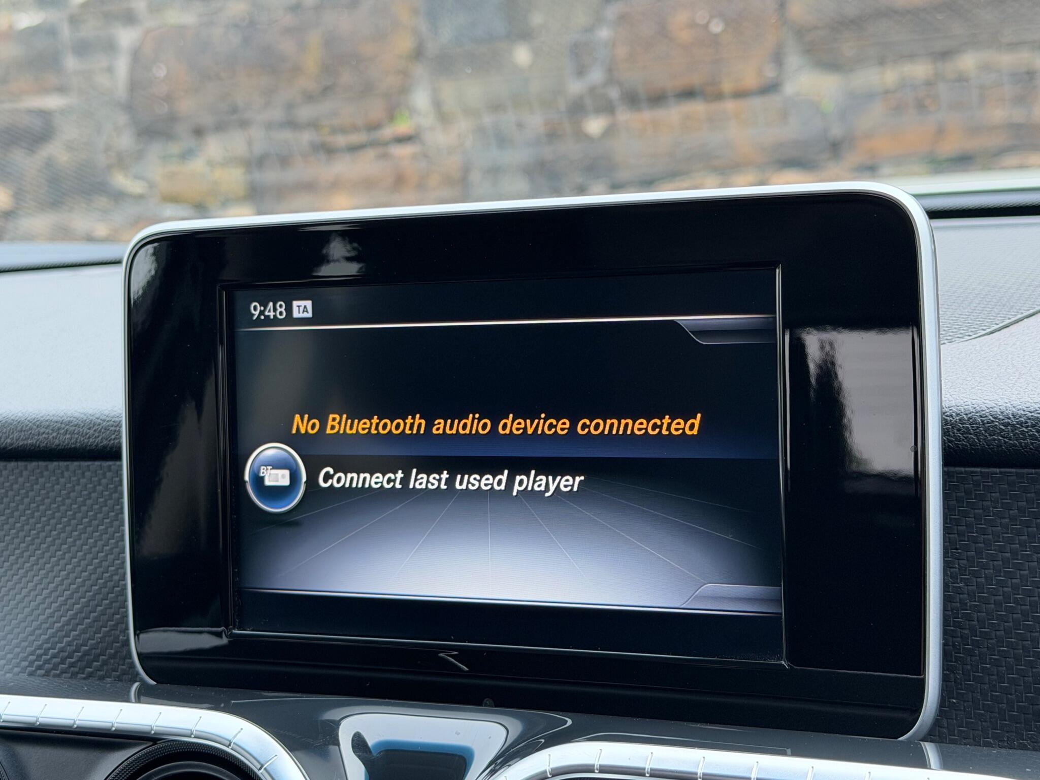 Mercedes-Benz X-Class view 32