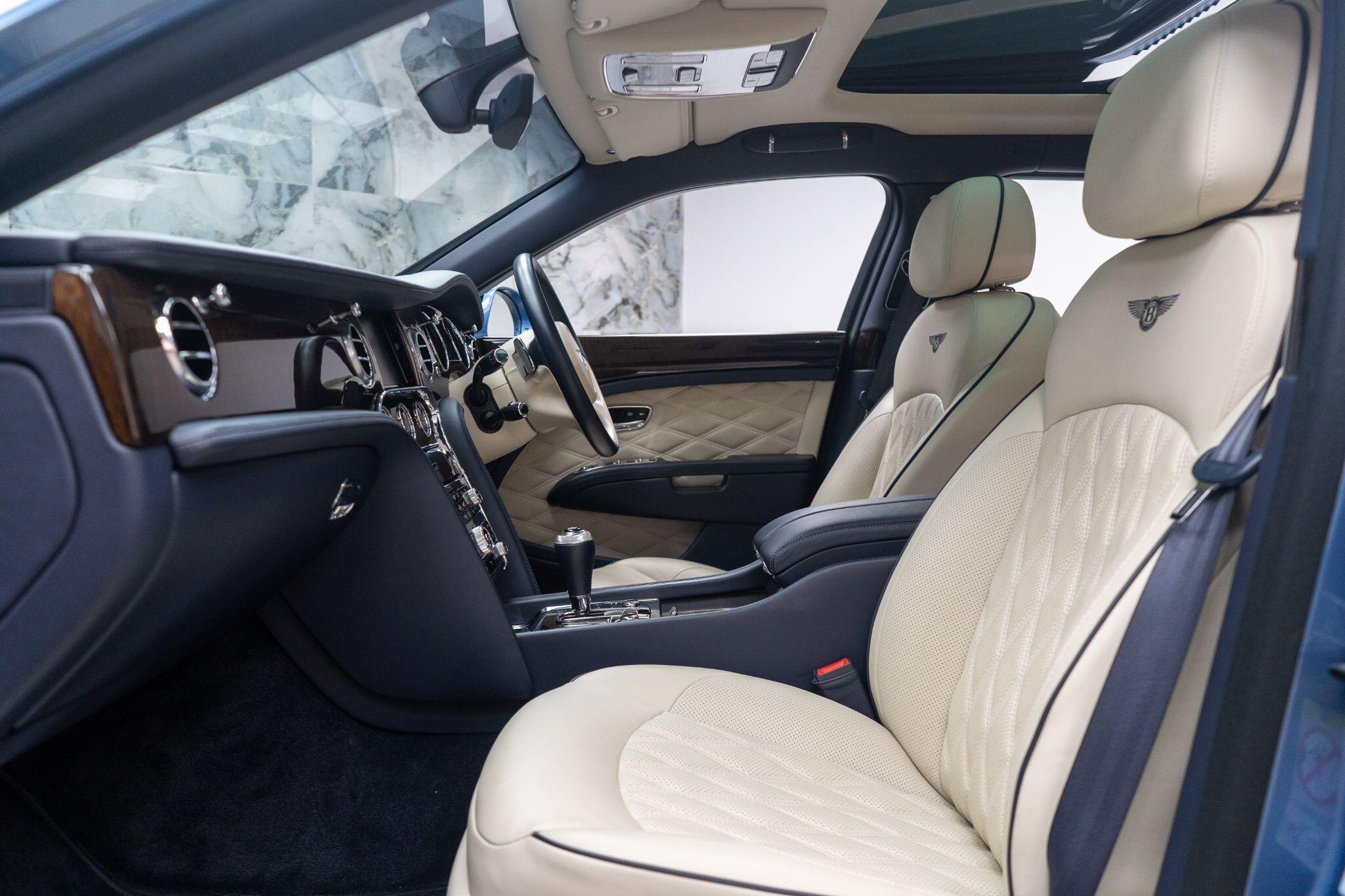 Bentley Mulsanne view 14