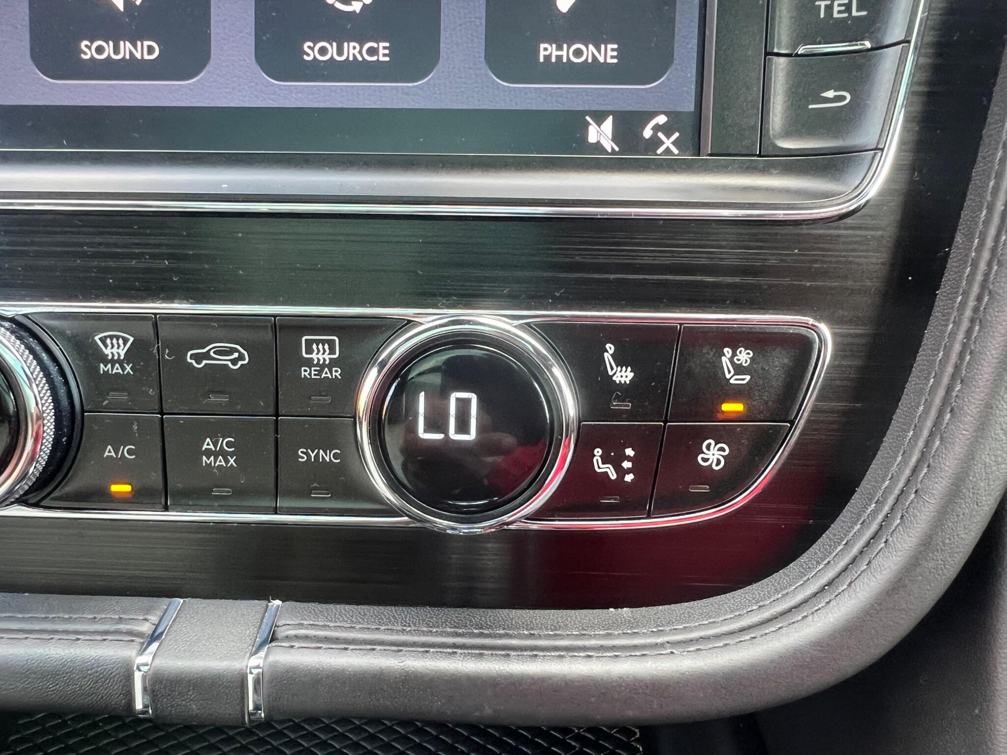 Bentley Bentayga view 63