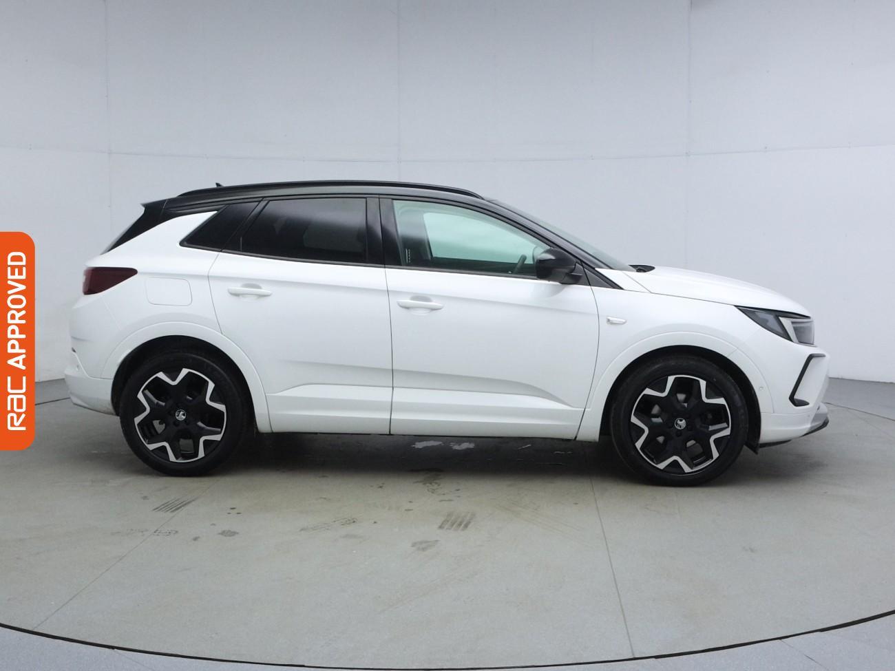 Vauxhall Grandland view 6