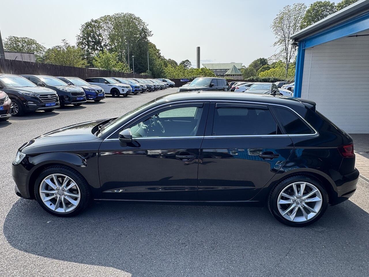 Audi A3 view 8