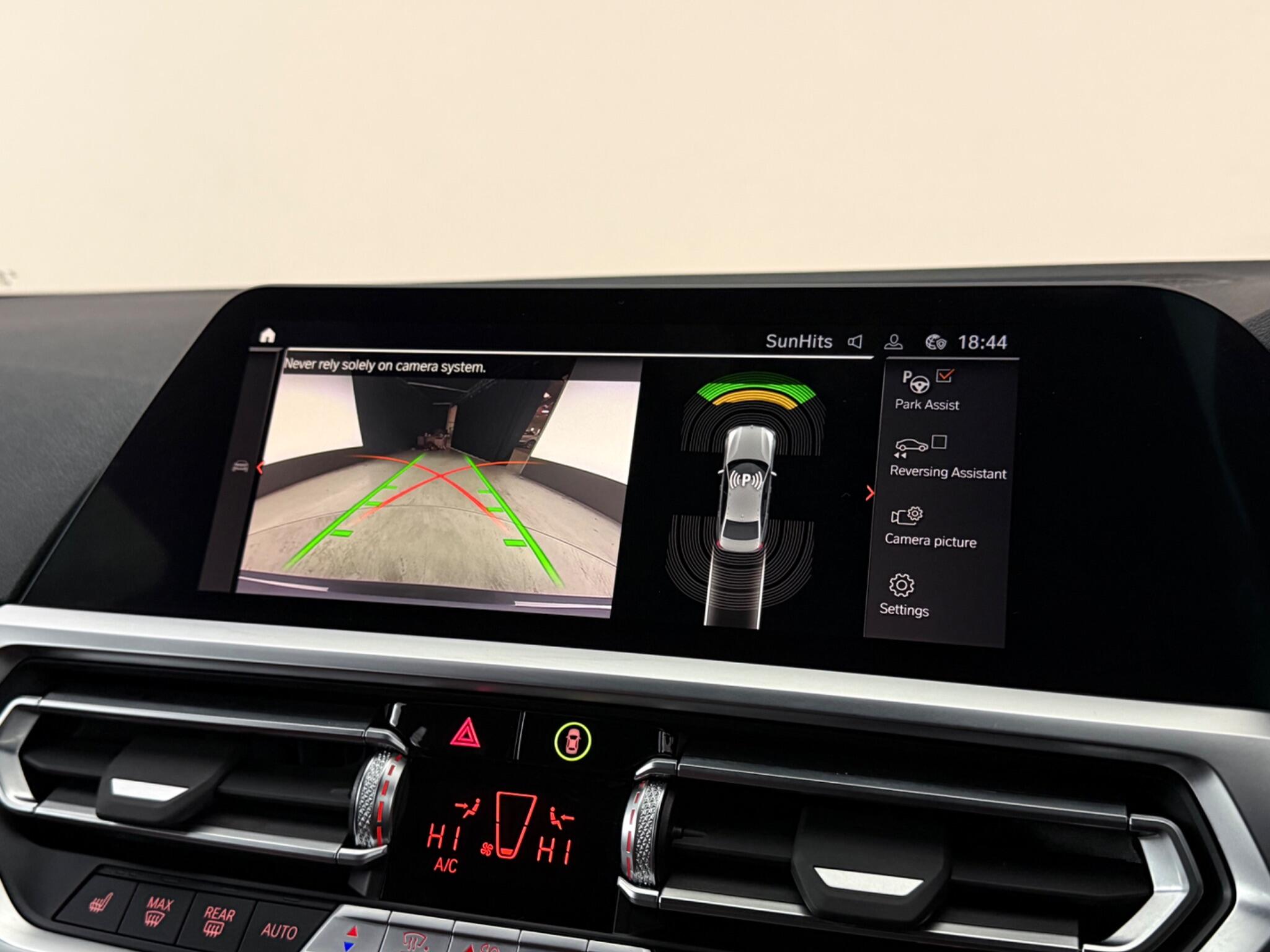BMW 3 Series view 27