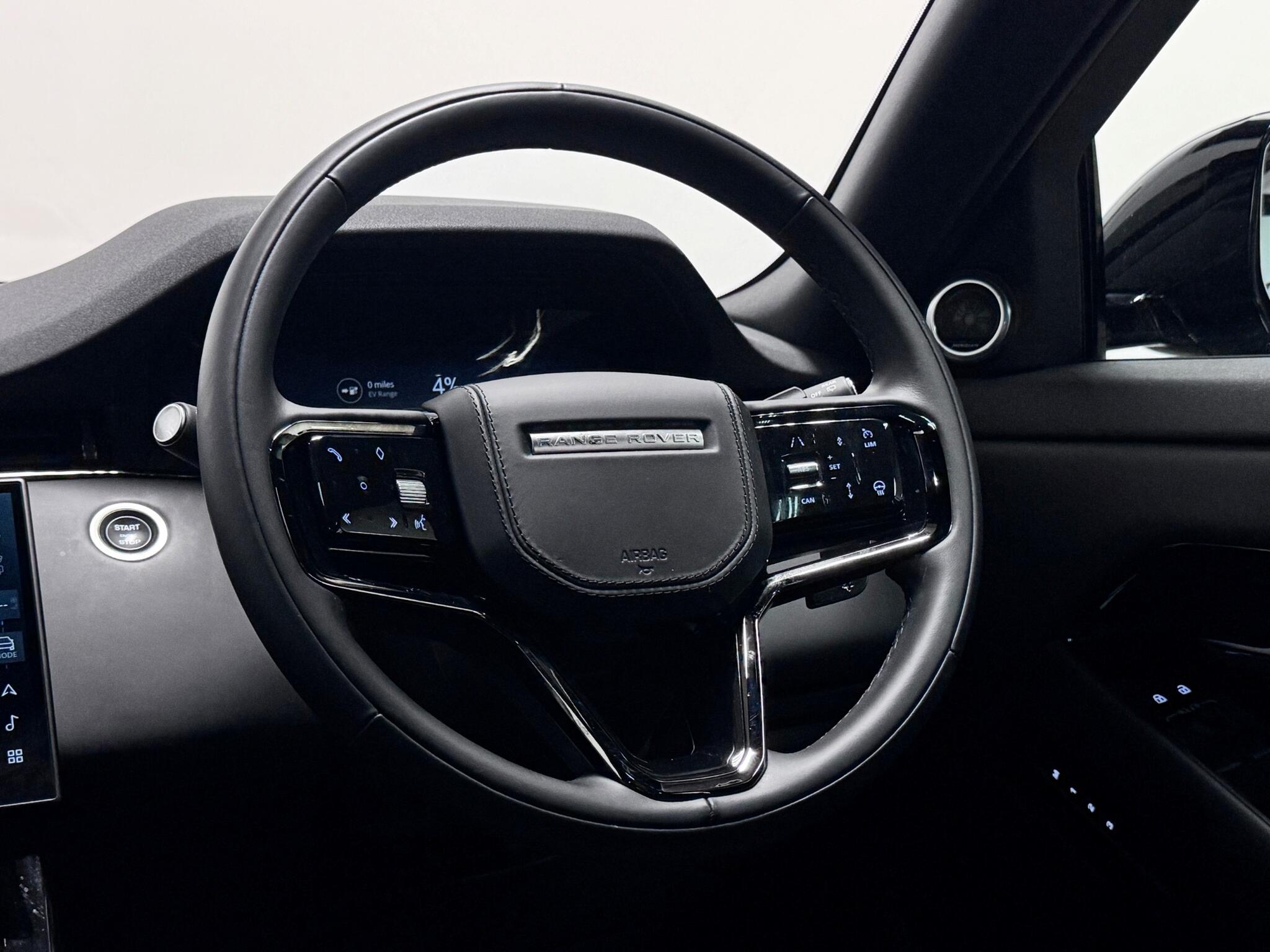 Land Rover Range Rover Evoque view 34