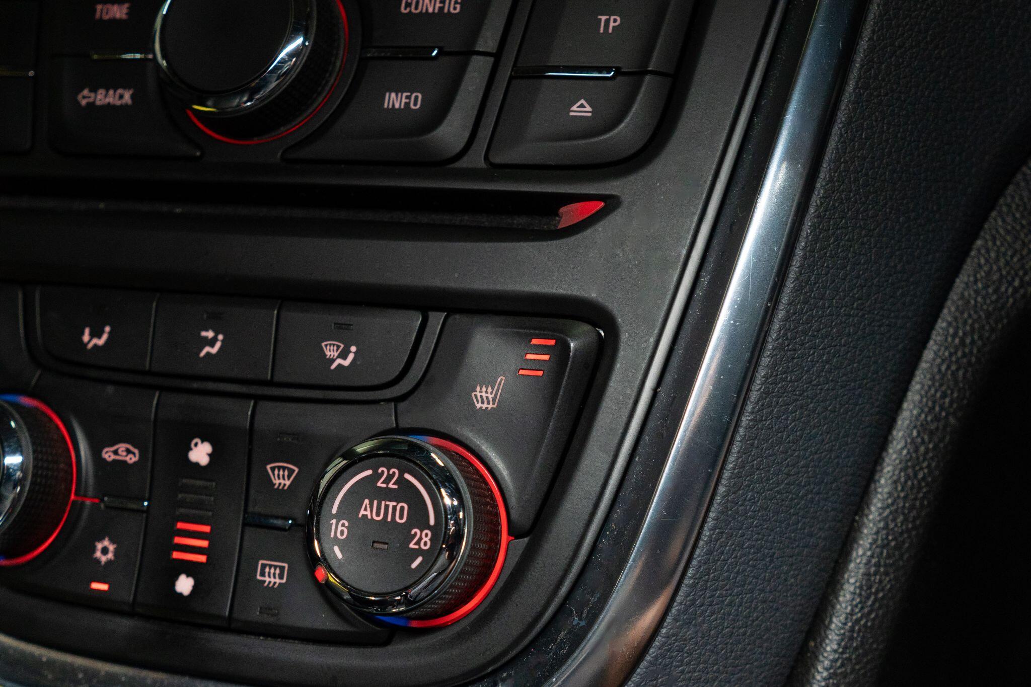Vauxhall Mokka view 21