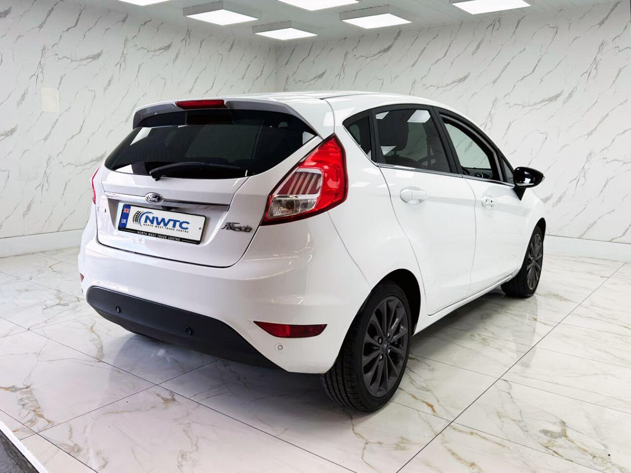 Ford Fiesta view 11