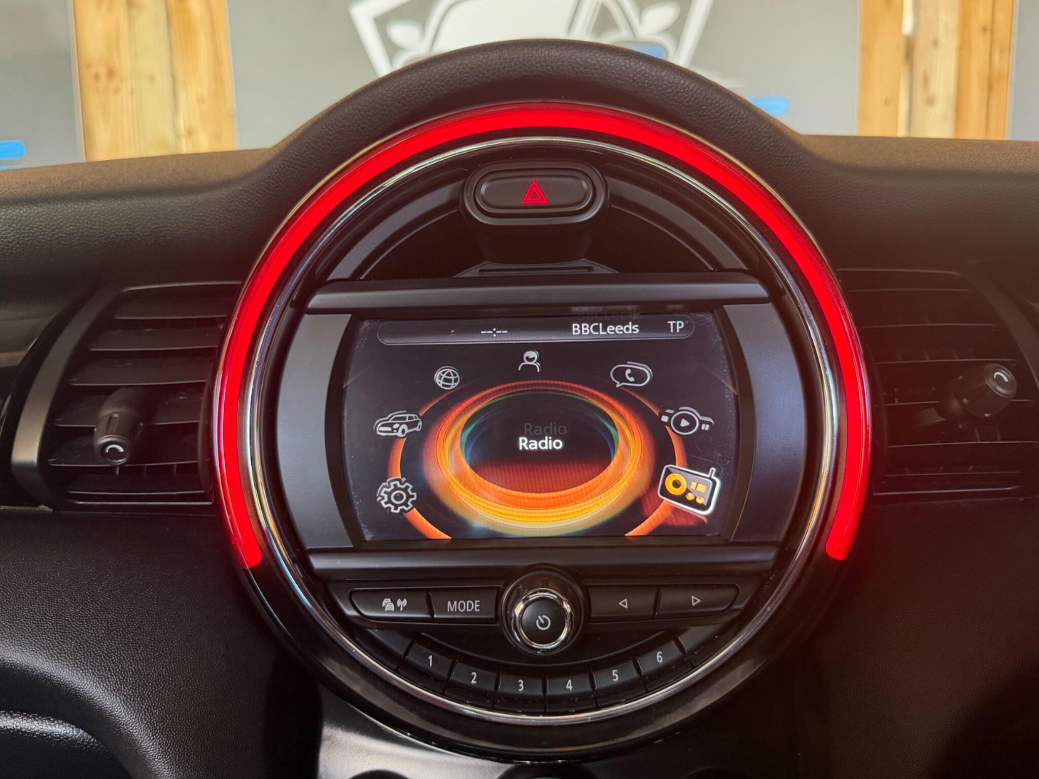 Mini Hatch view 38