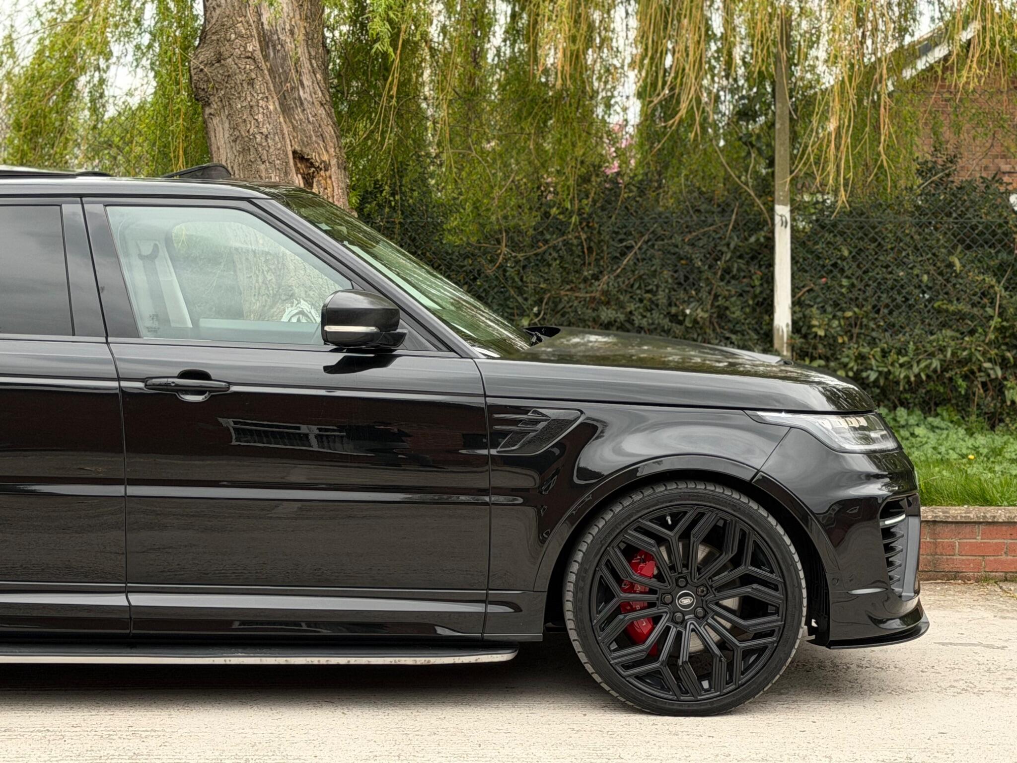 Land Rover Range Rover Sport view 13