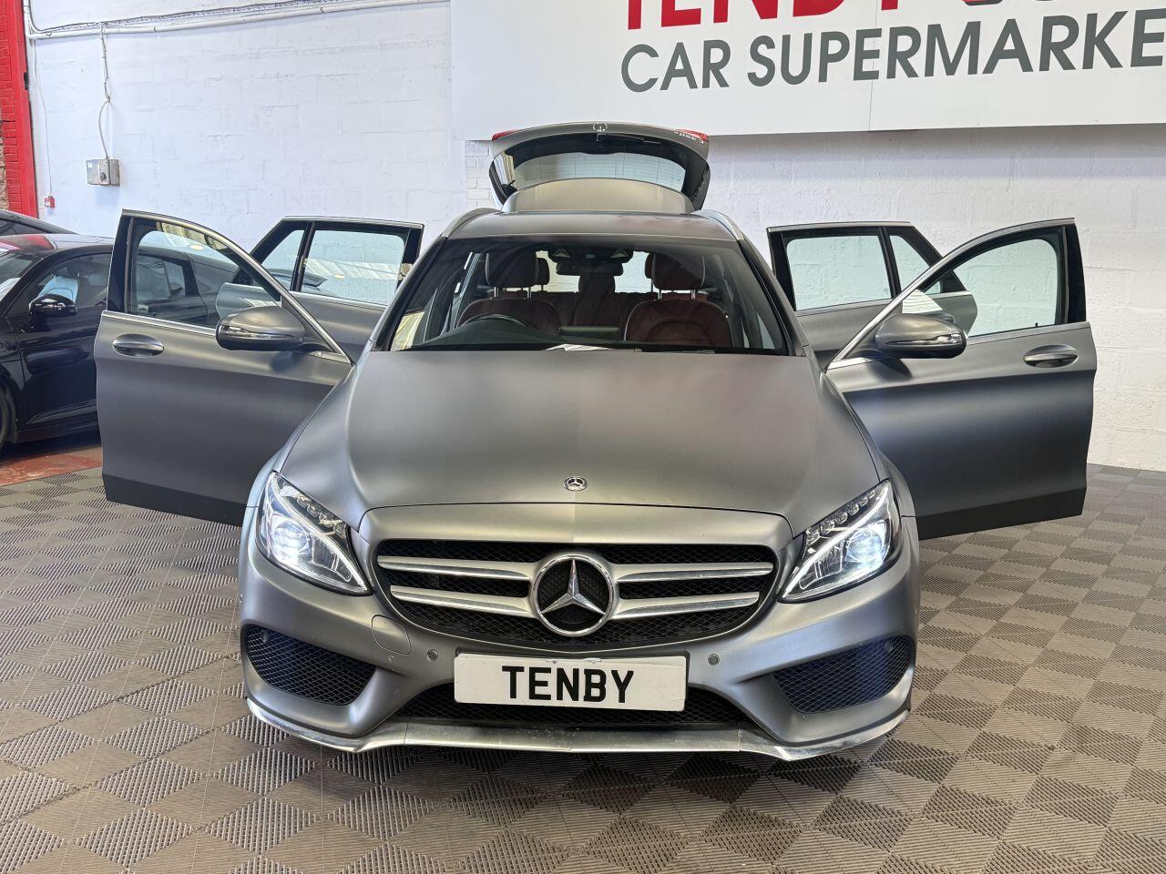 Mercedes-Benz C Class view 12