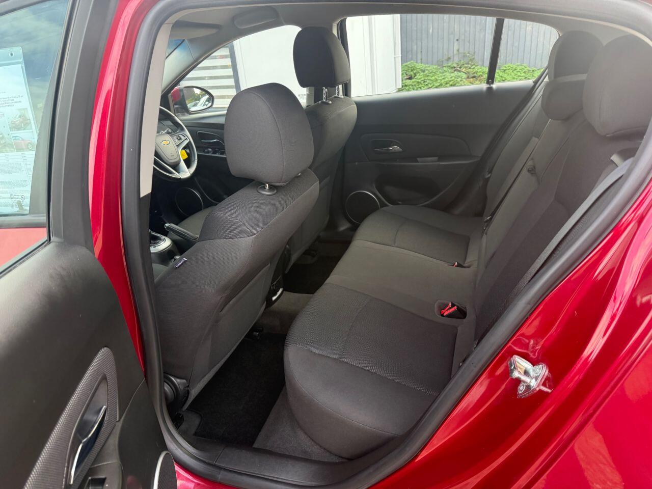 Chevrolet Cruze view 11