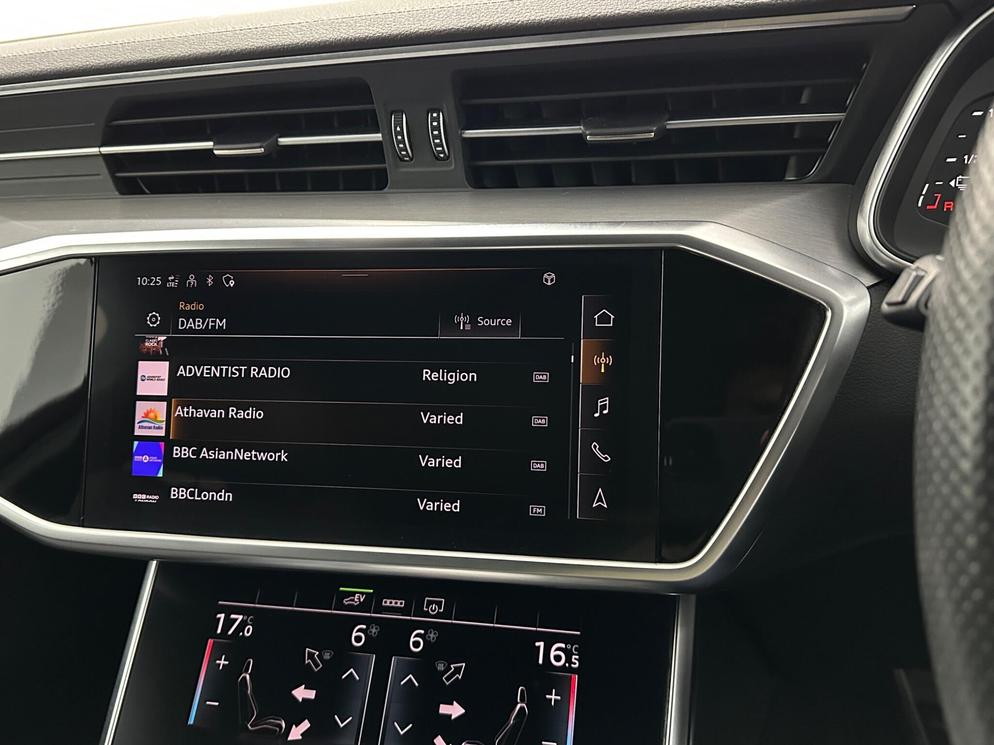 Audi A6 Saloon view 26