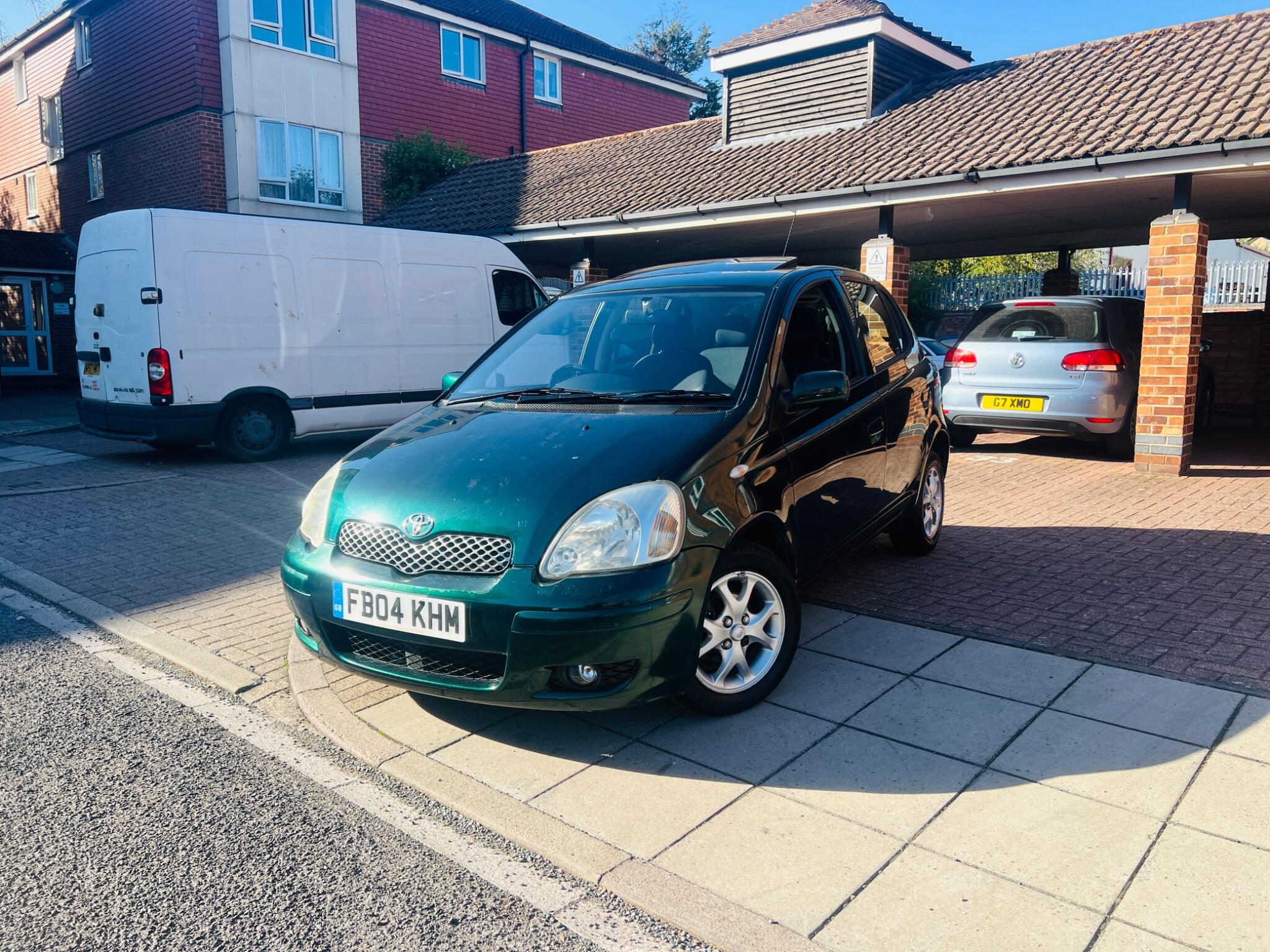 Toyota Yaris view 13