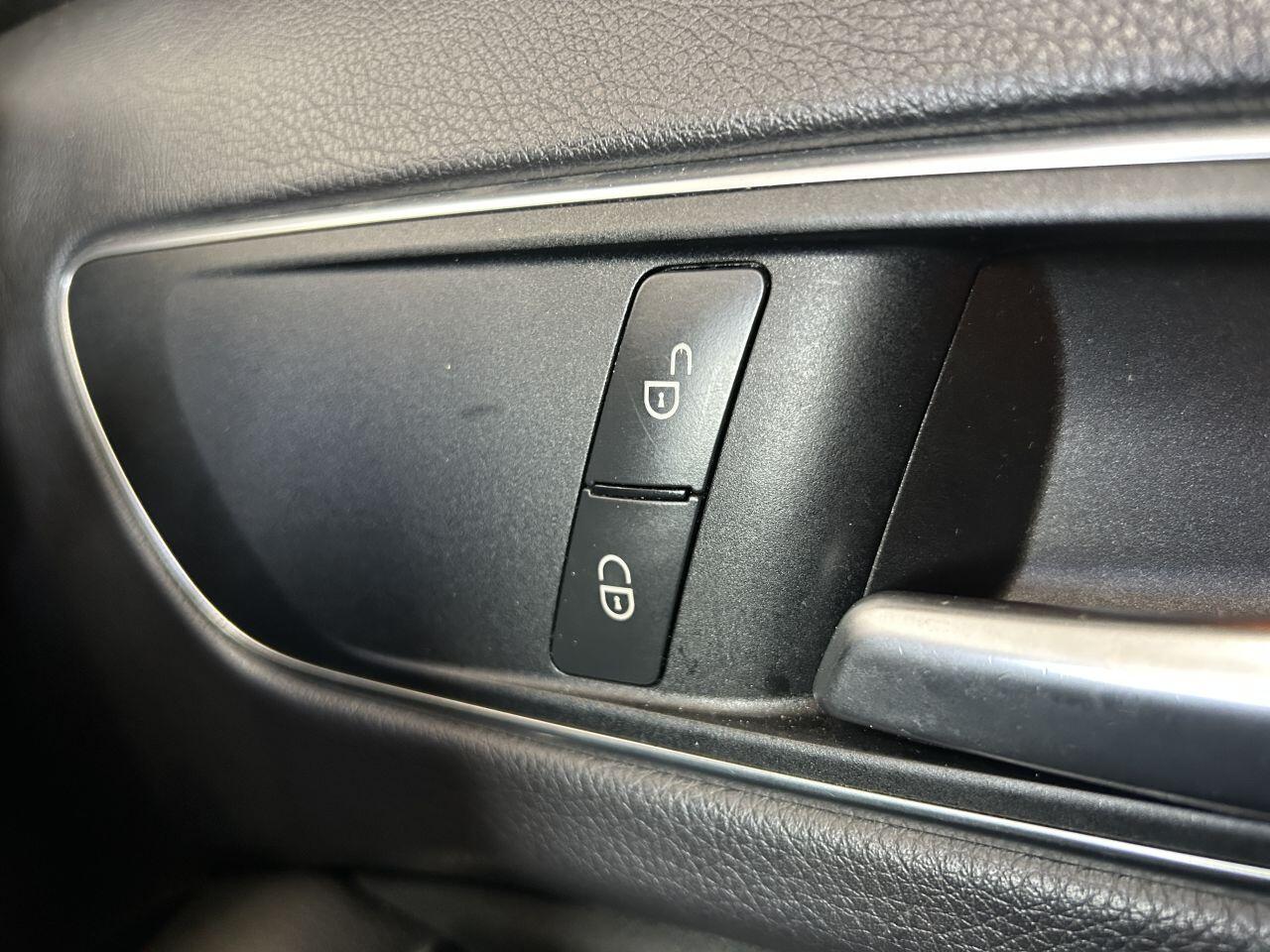 Mercedes-Benz Gla view 47