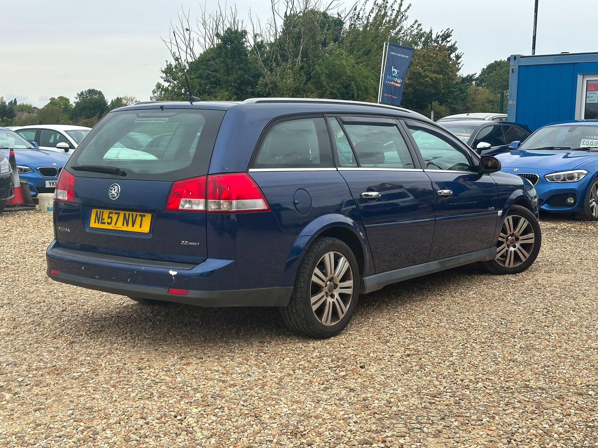 Vauxhall Vectra view 3
