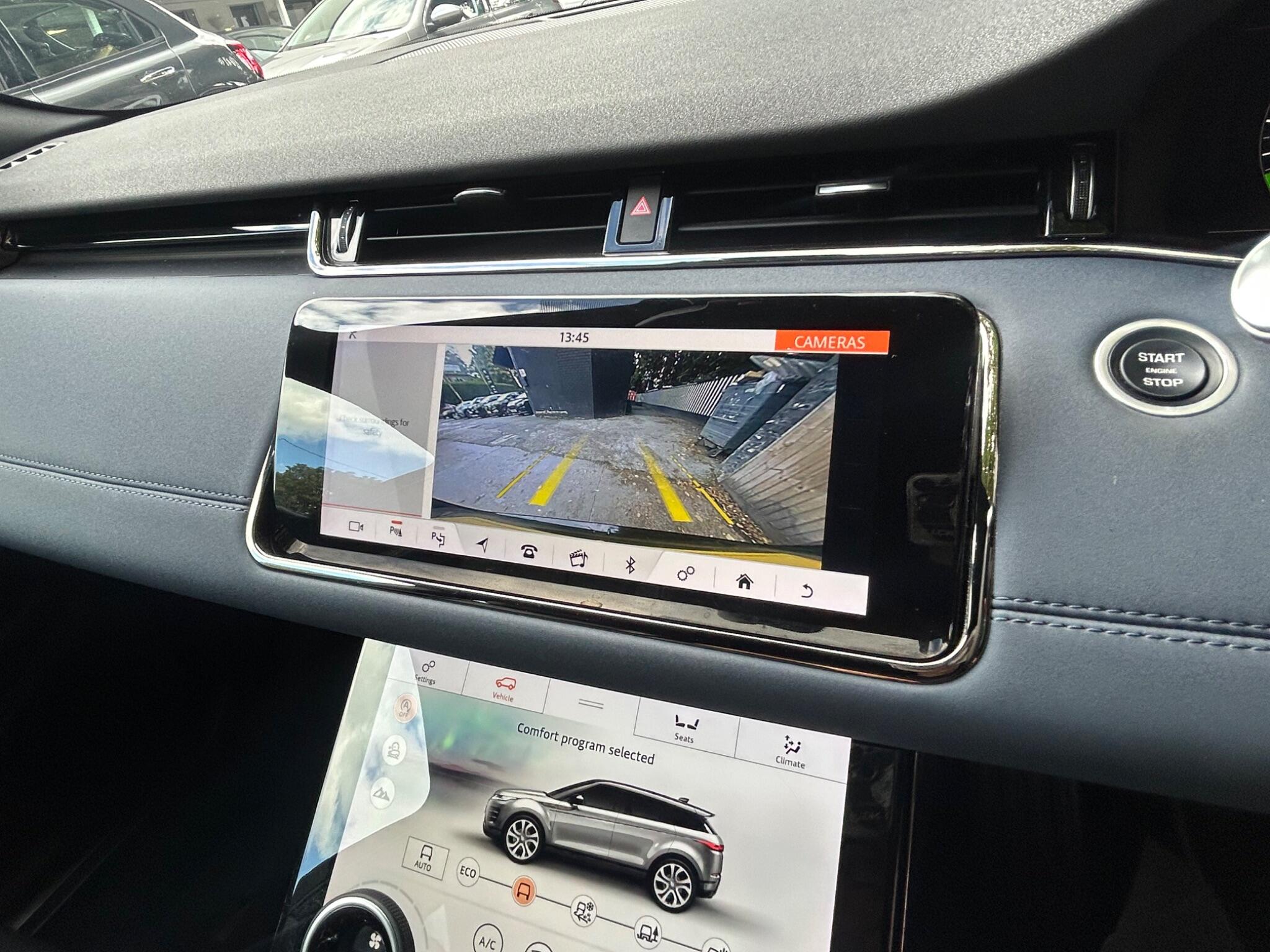 Land Rover Range Rover Evoque view 41