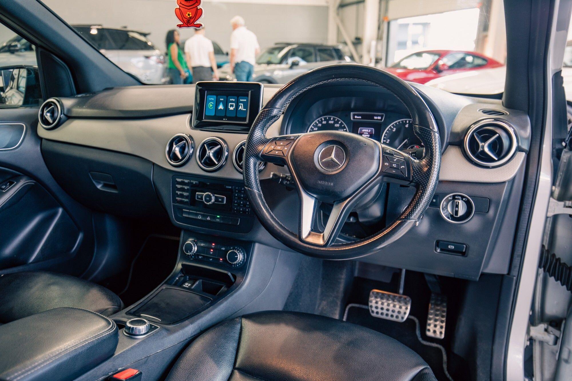Mercedes-Benz B-Class view 2