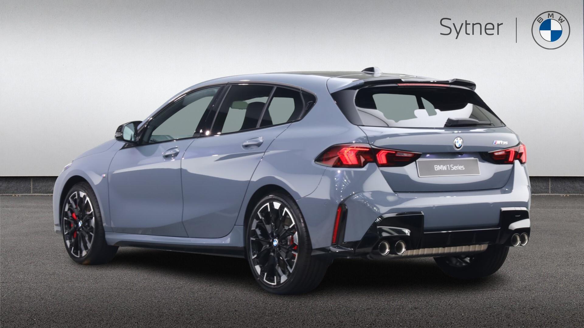 BMW 1 Series view 2