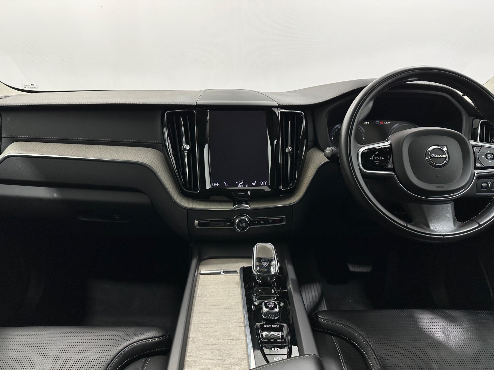 Volvo XC60 view 20