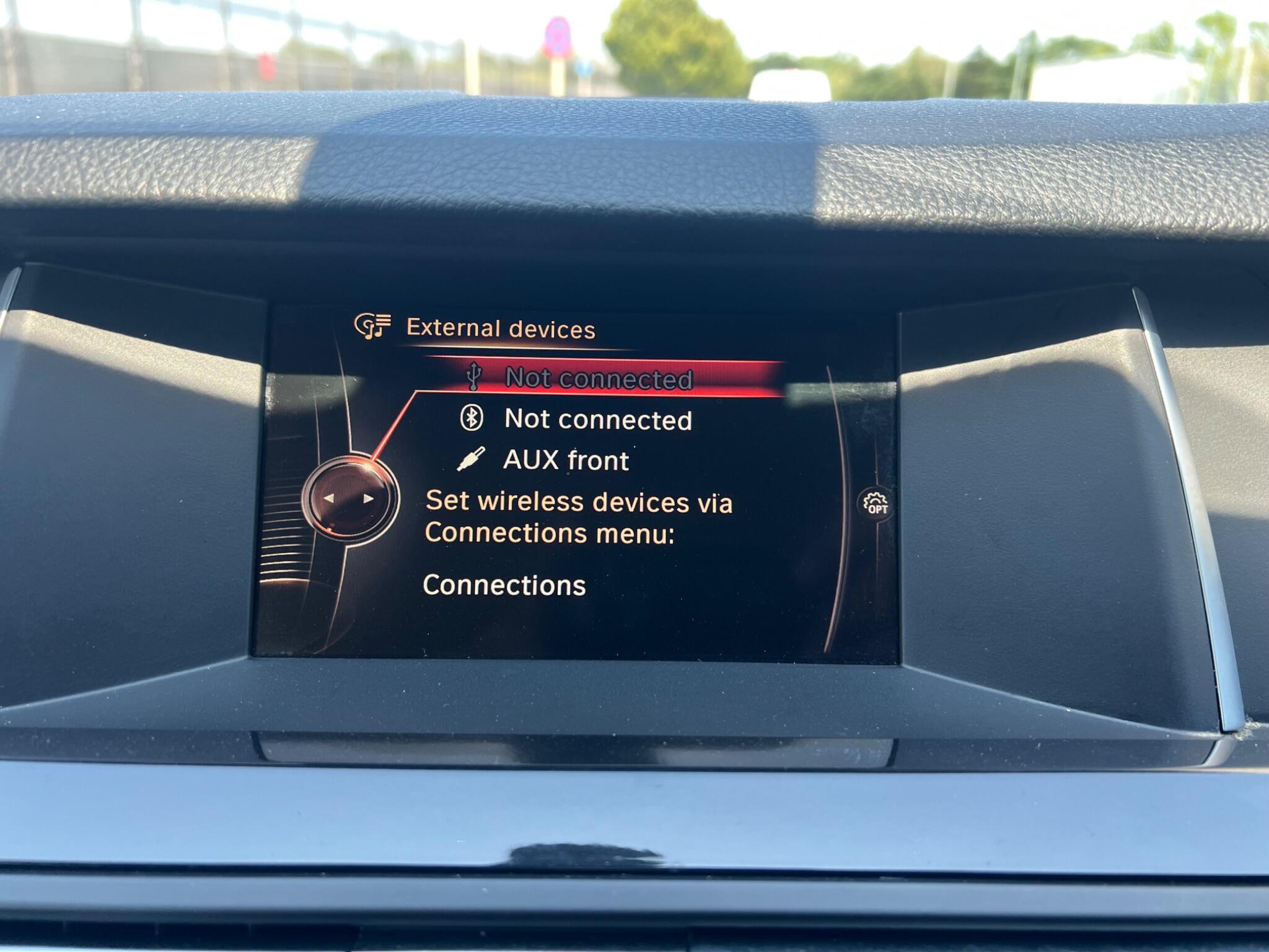 BMW 5 Series view 38