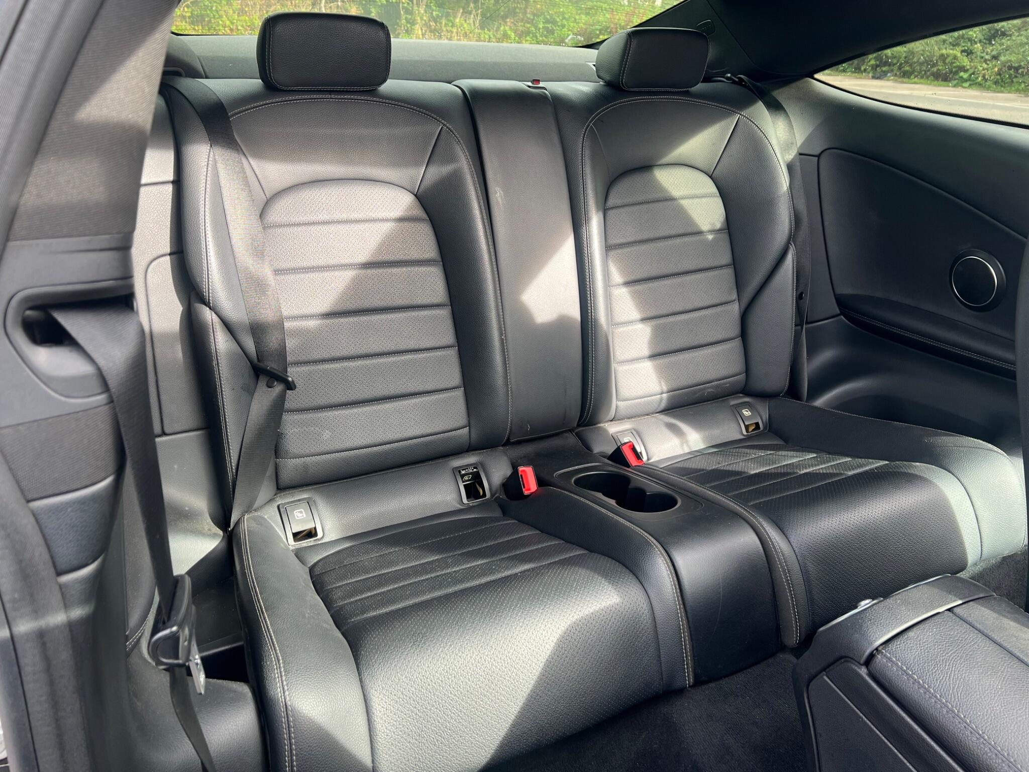 Mercedes-Benz C-Class view 33