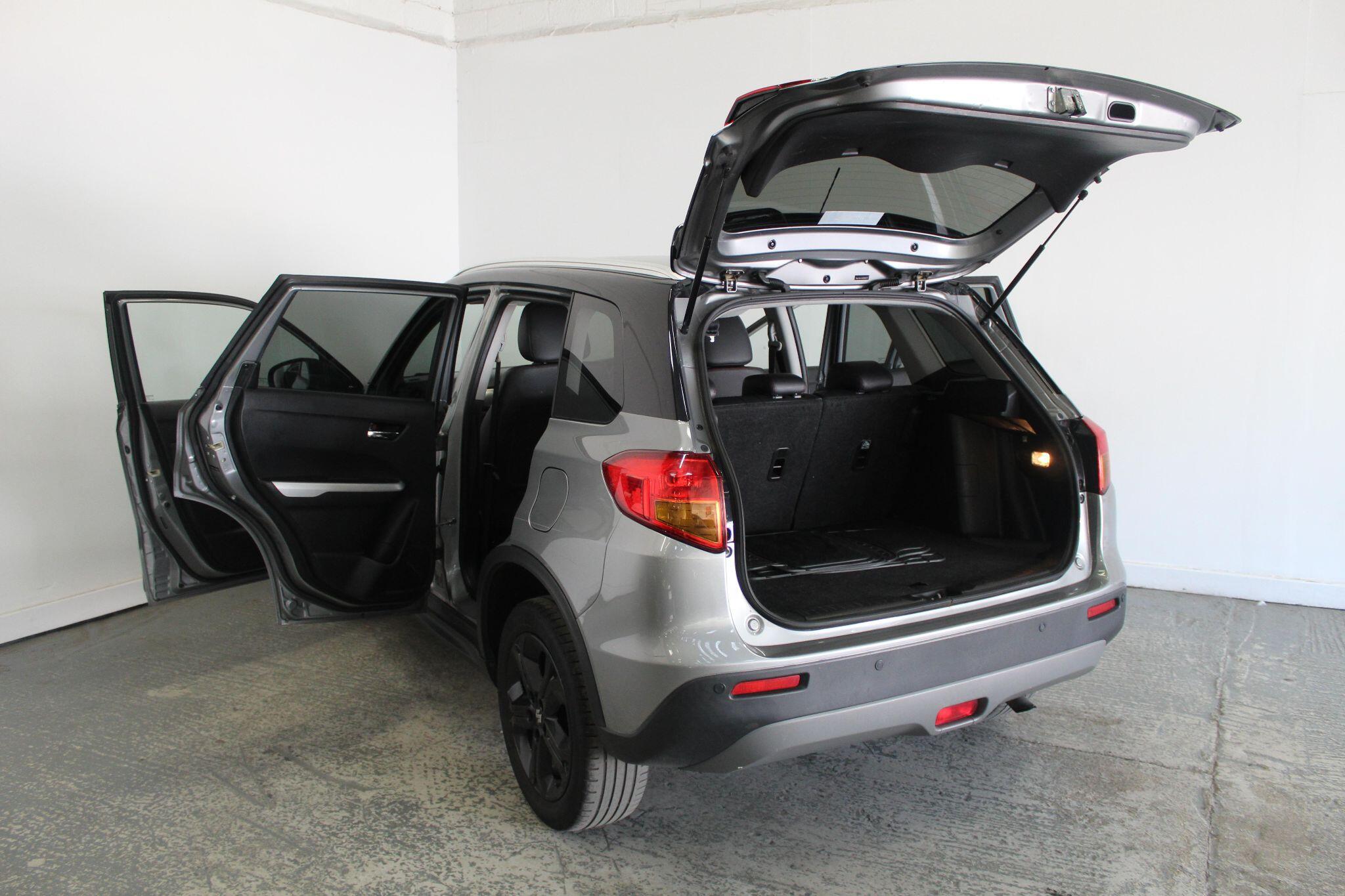 Suzuki Vitara view 22