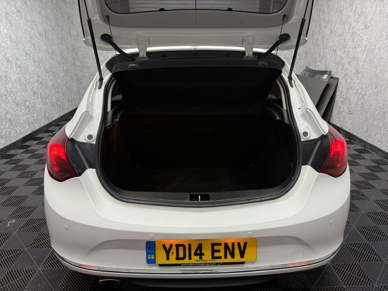 Vauxhall Astra view 23