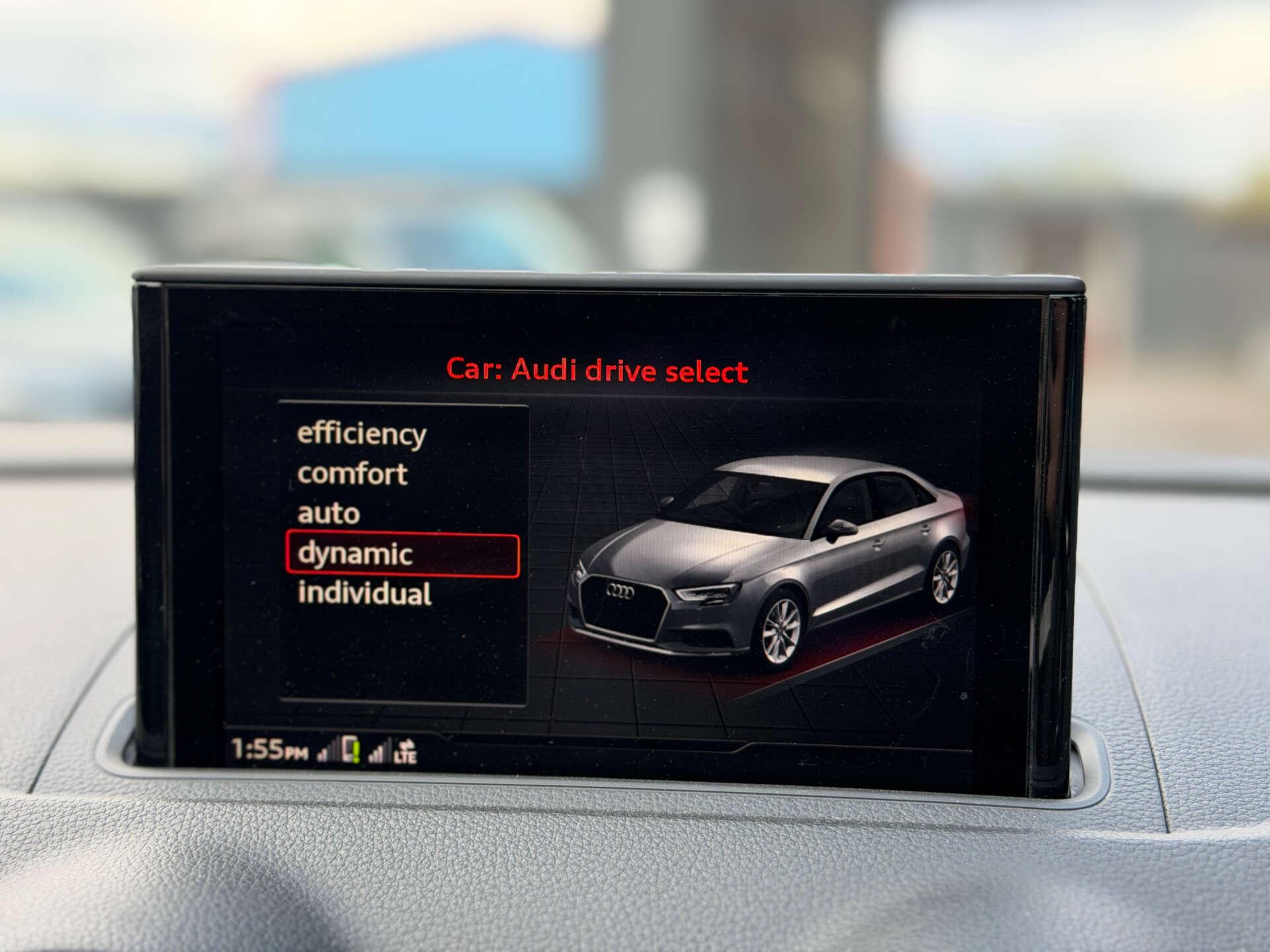 Audi S3 view 33