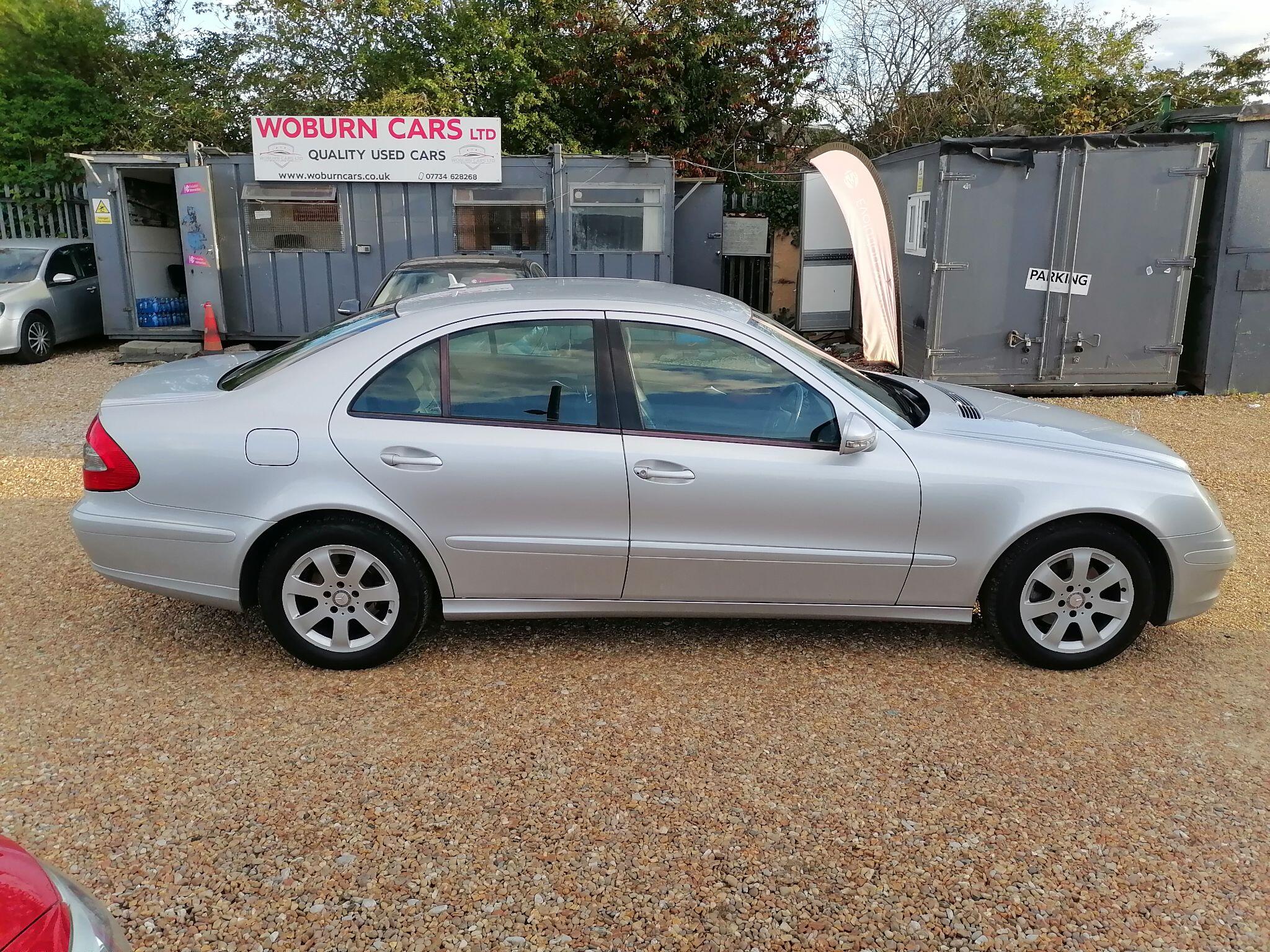 Mercedes-Benz E-Class view 22