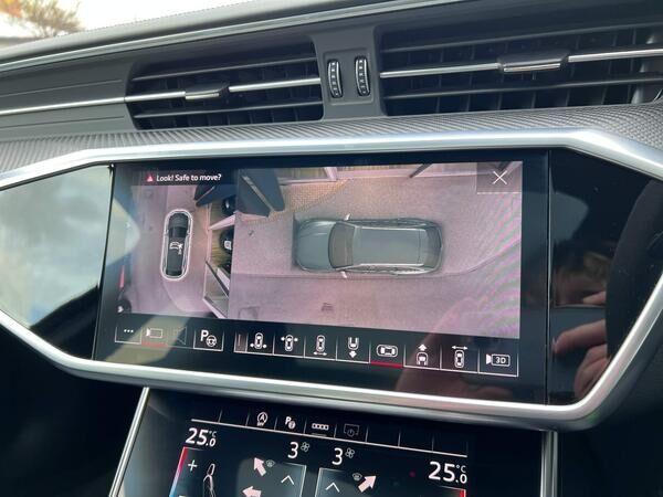 Audi RS6 Avant view 41