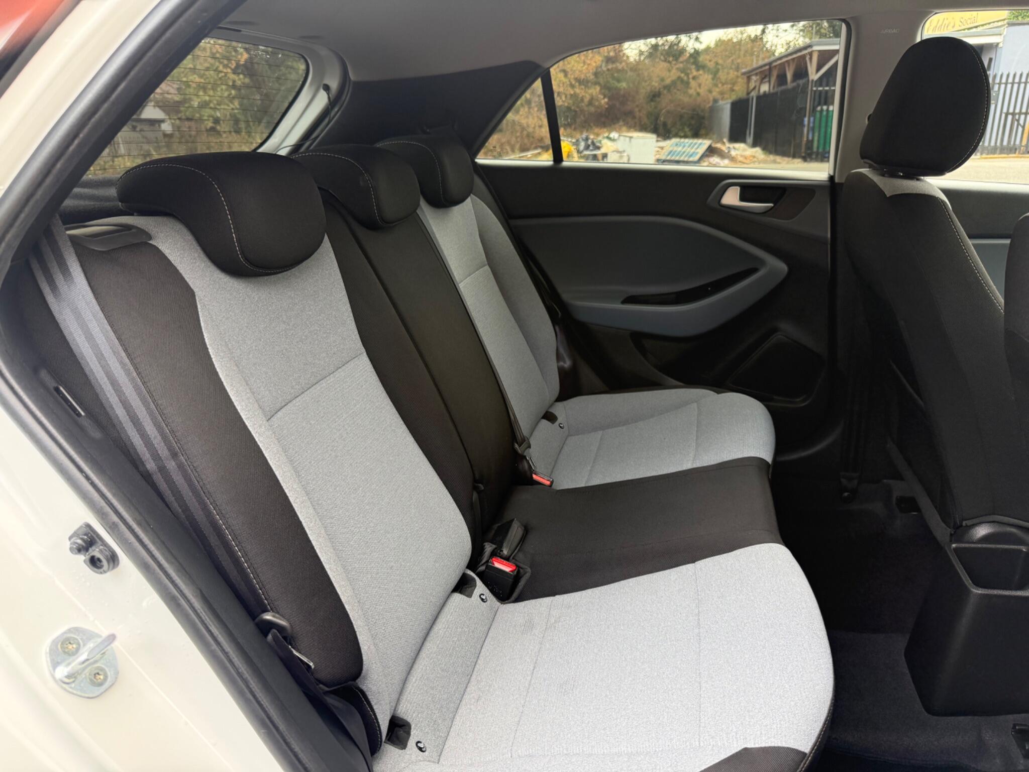 Hyundai I20 view 24