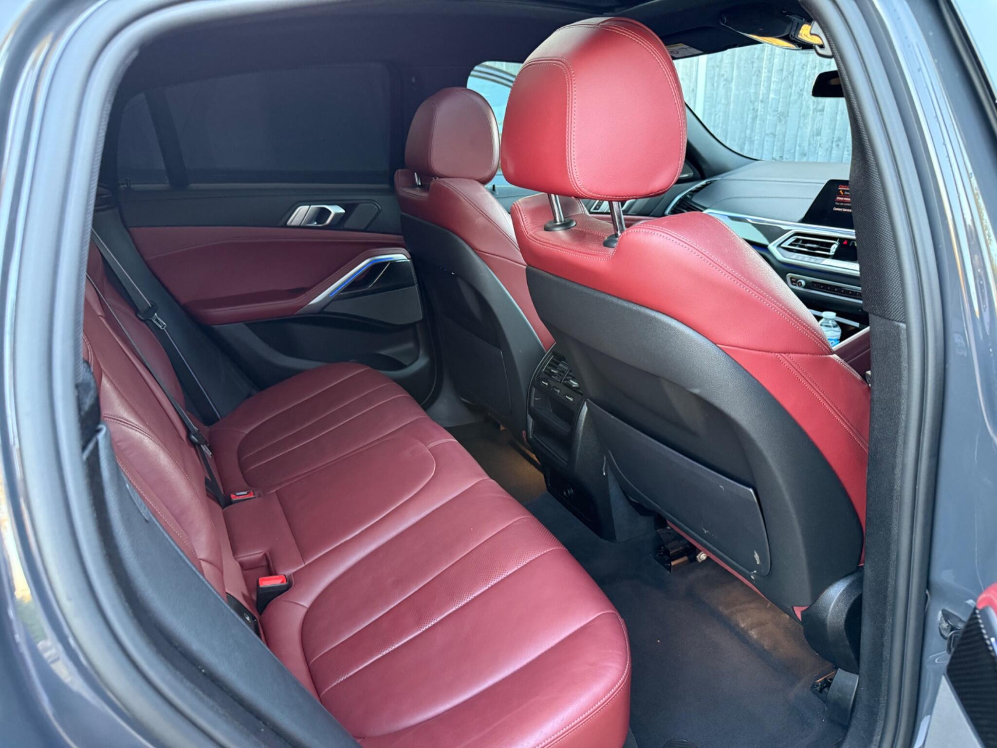 BMW X6 view 8