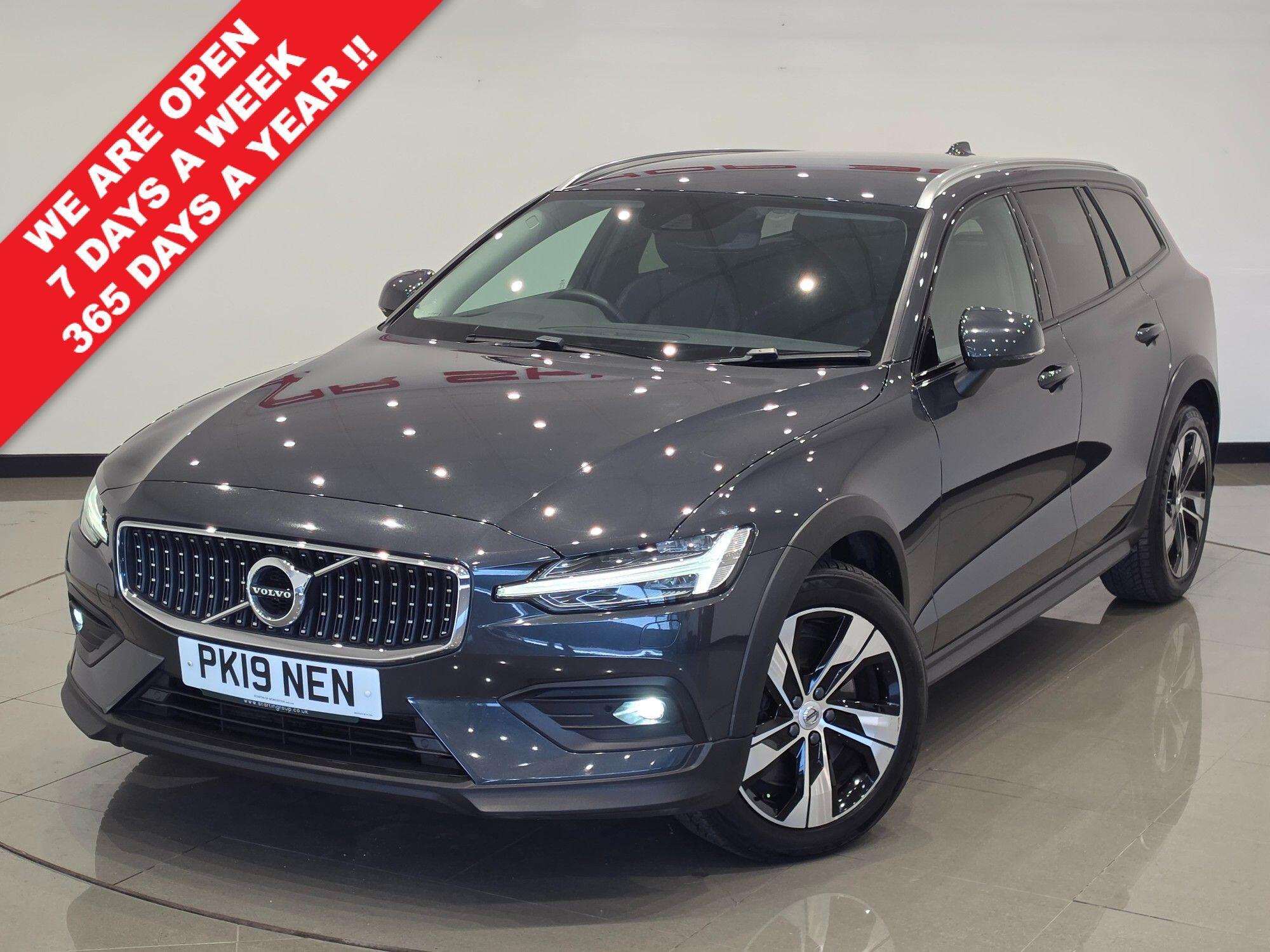 Volvo V60 Cross Country view 4