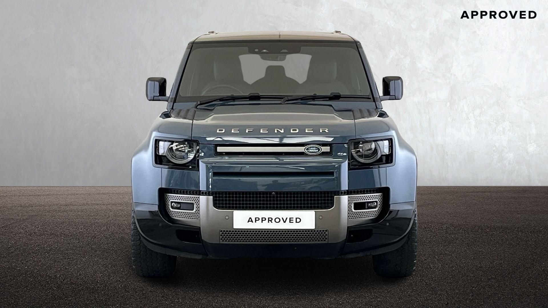 Land Rover Defender view 7