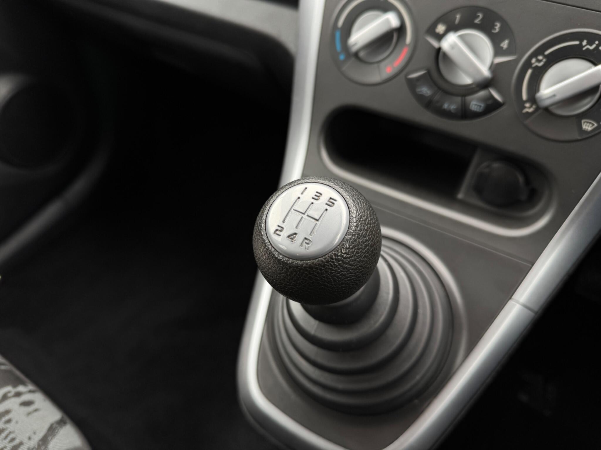 Vauxhall Agila view 25