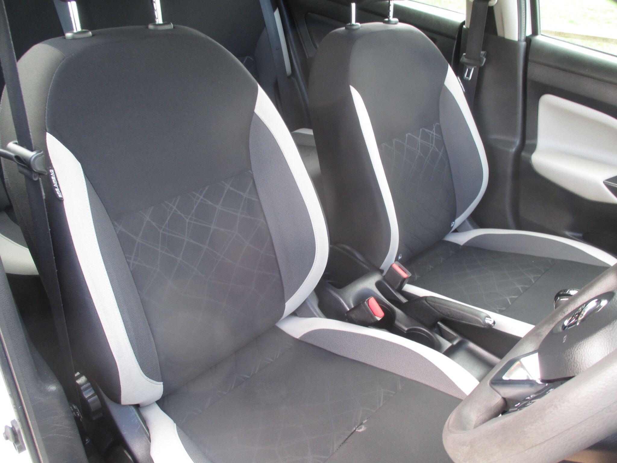 Nissan Micra view 22
