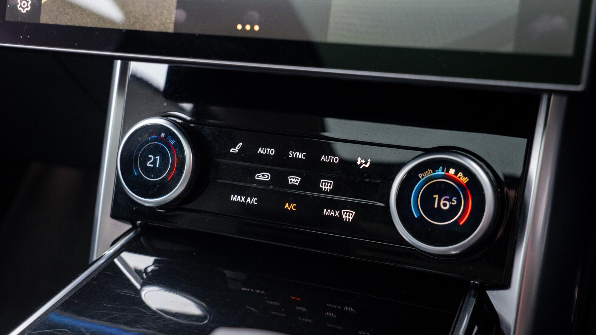 Land Rover Range Rover view 41