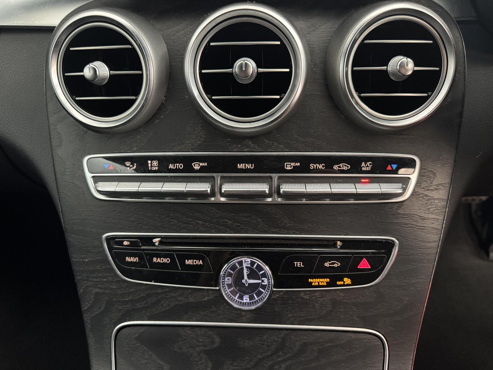 Mercedes-Benz C Class view 76