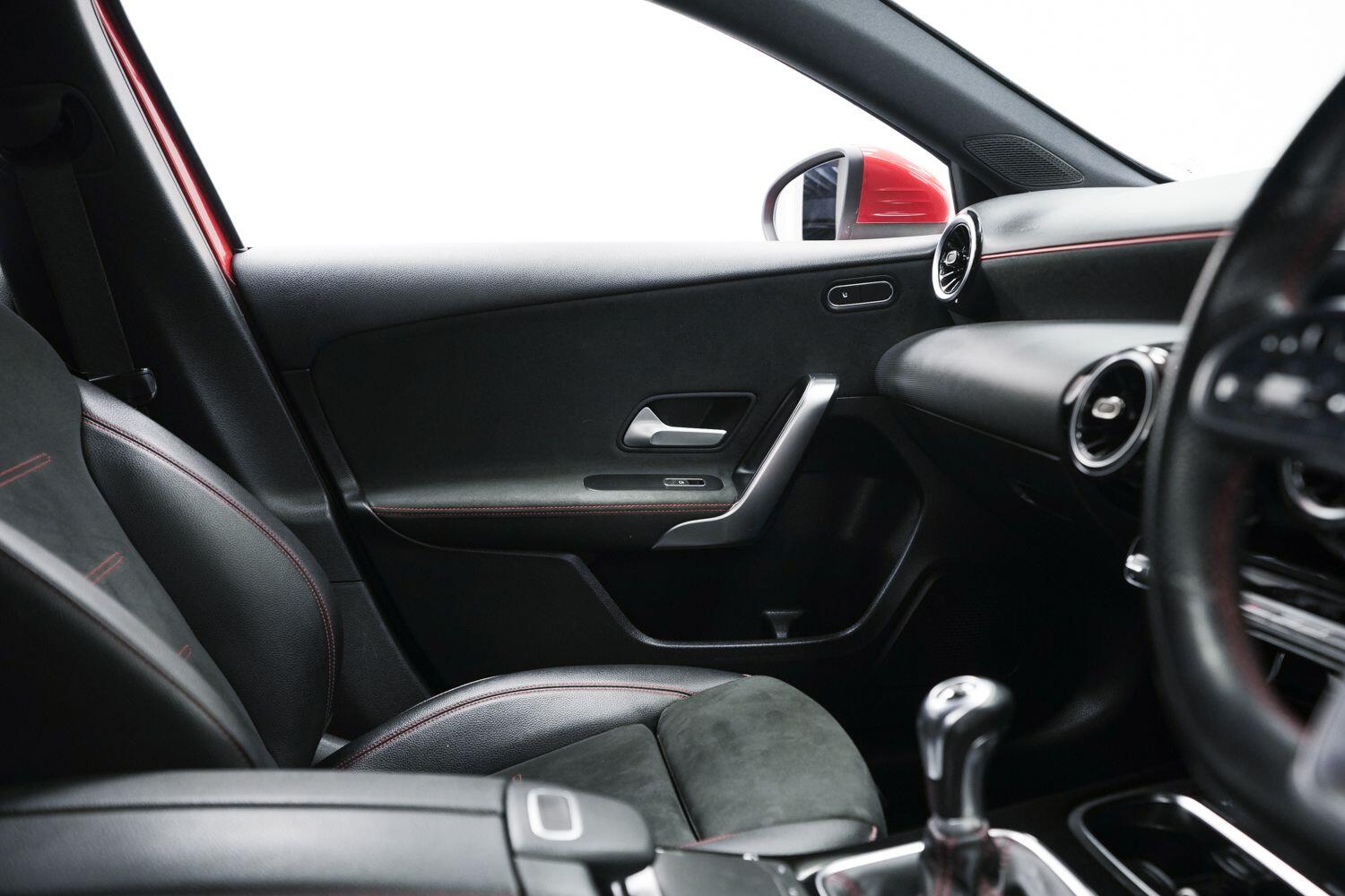 Mercedes-Benz A Class view 18