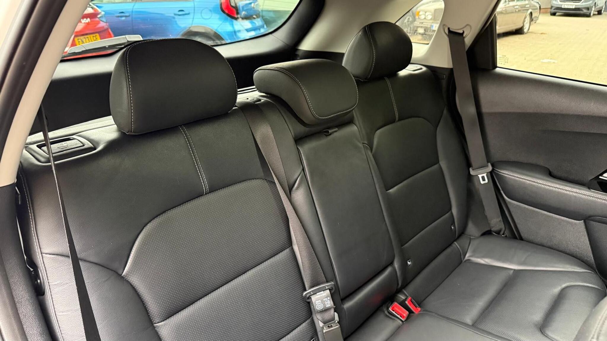 Kia Niro view 27