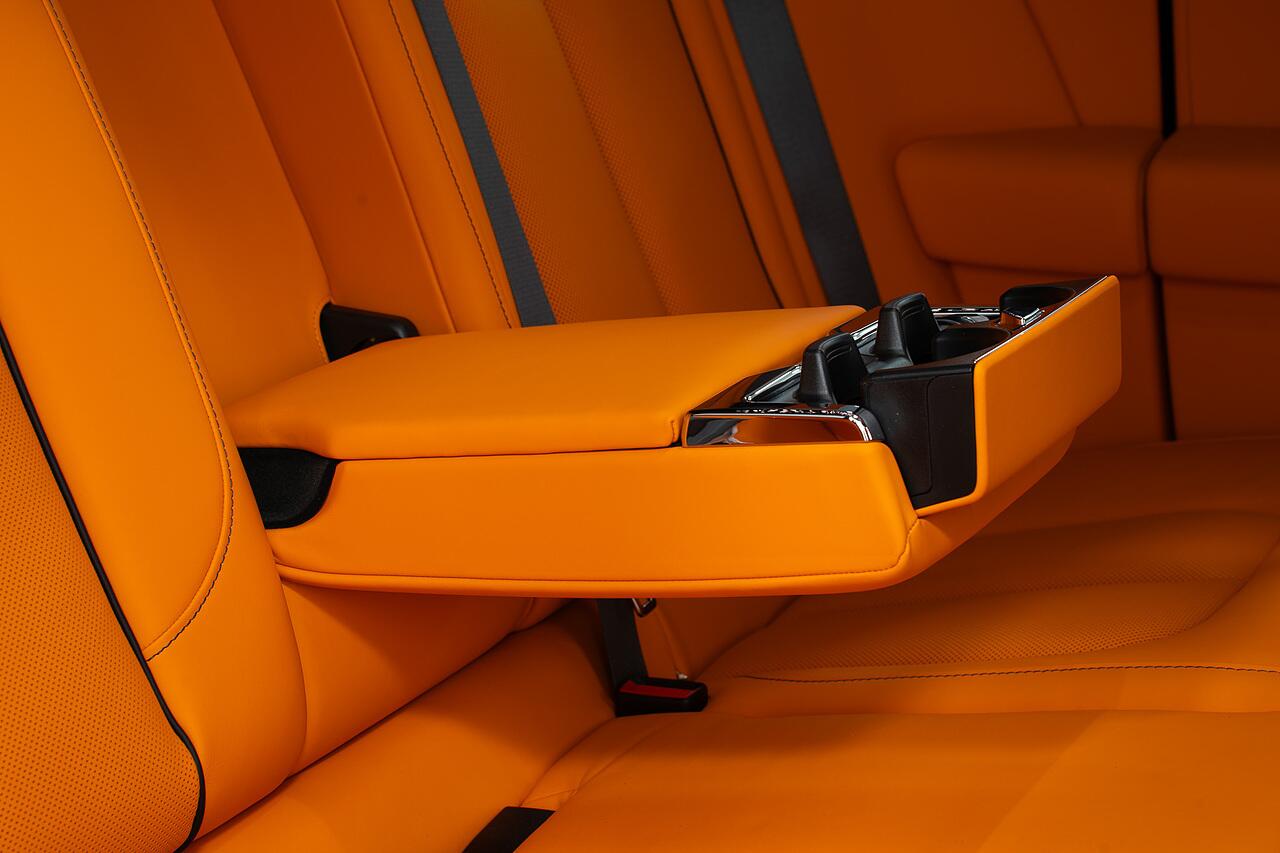 Rolls-Royce Cullinan view 26