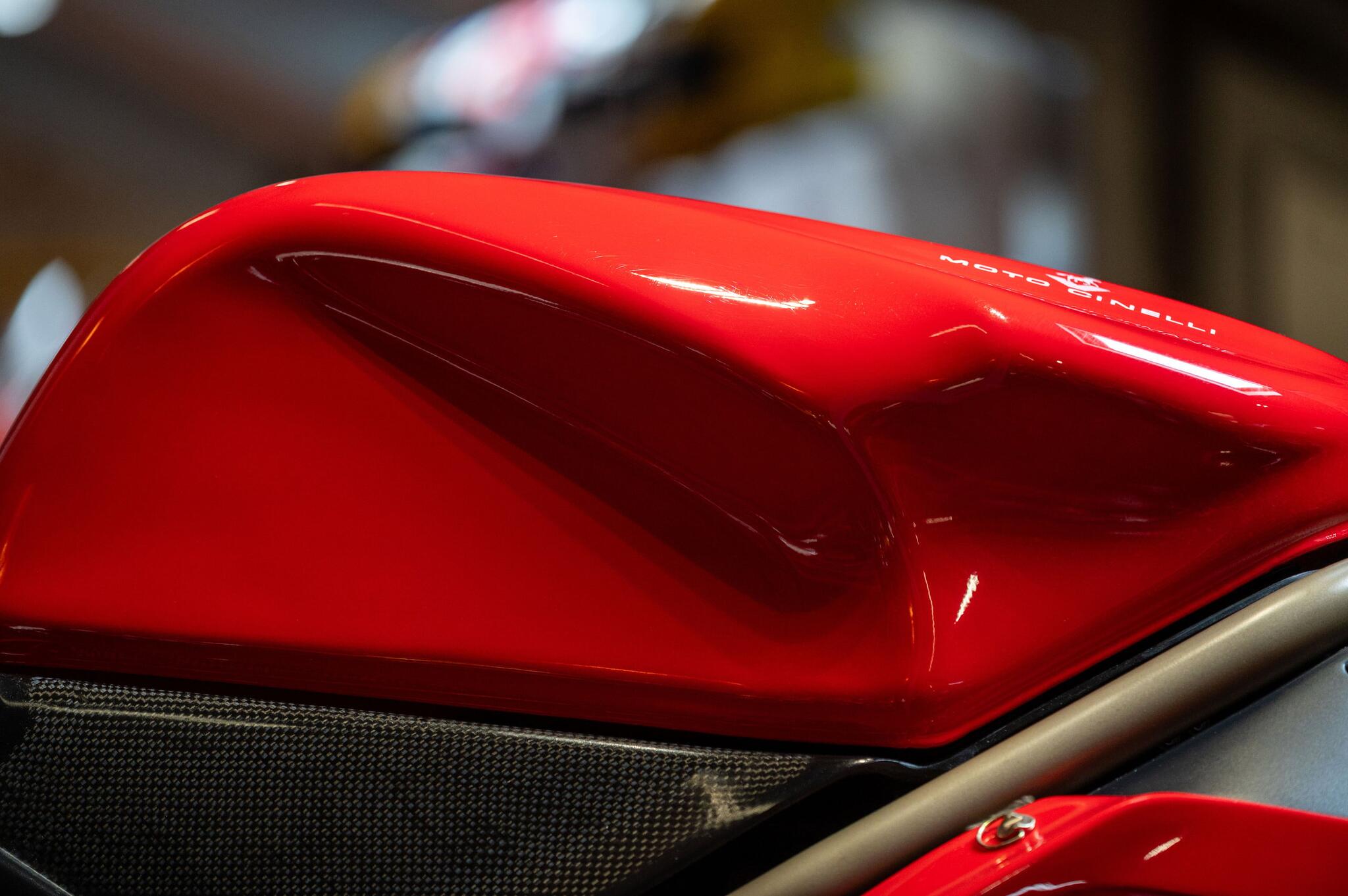 Ducati 916 view 9