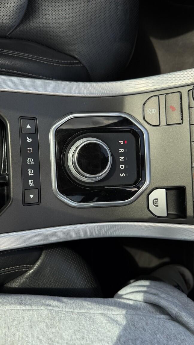 Land Rover Range Rover Evoque view 43