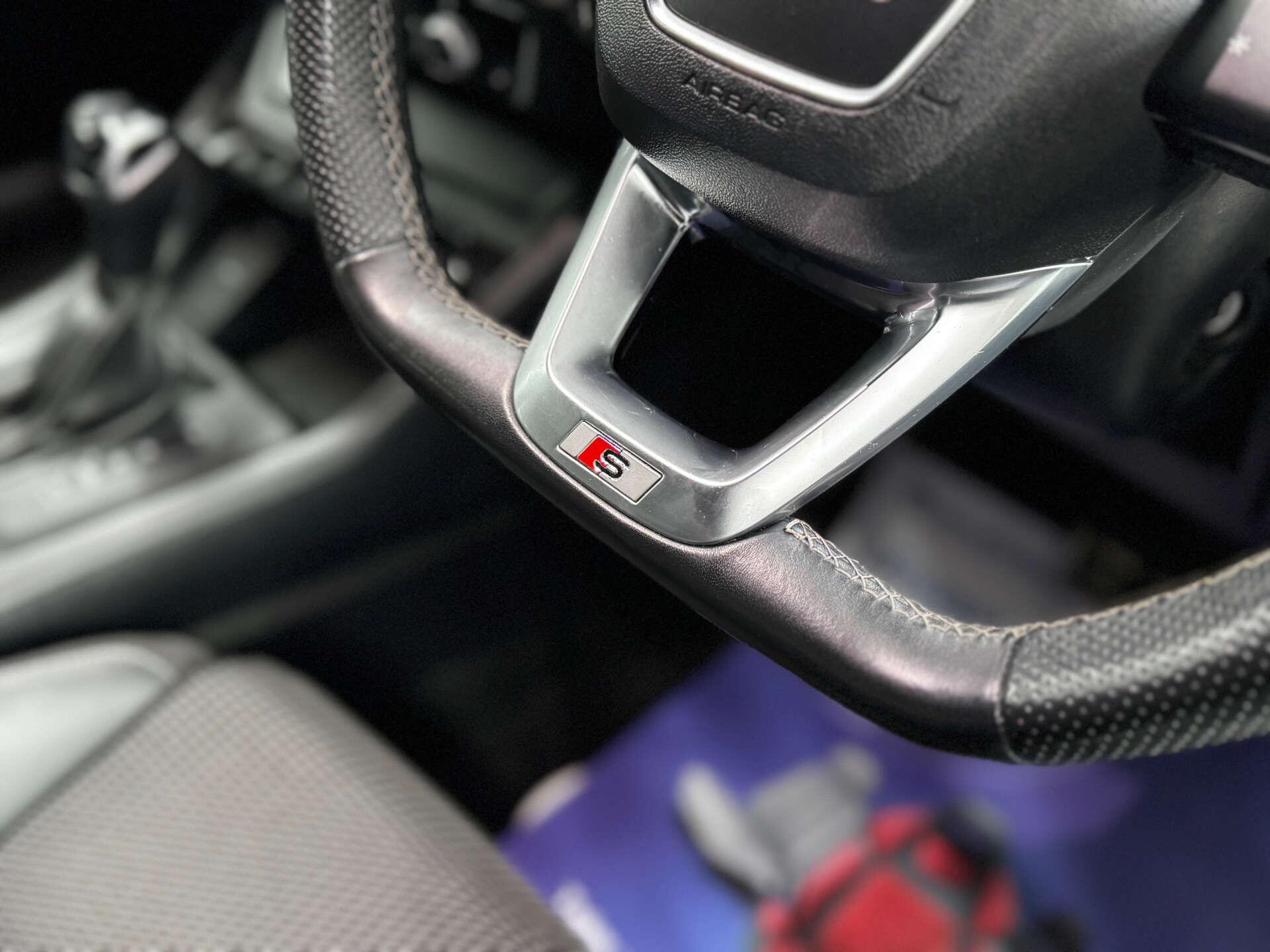 Audi Q3 view 39