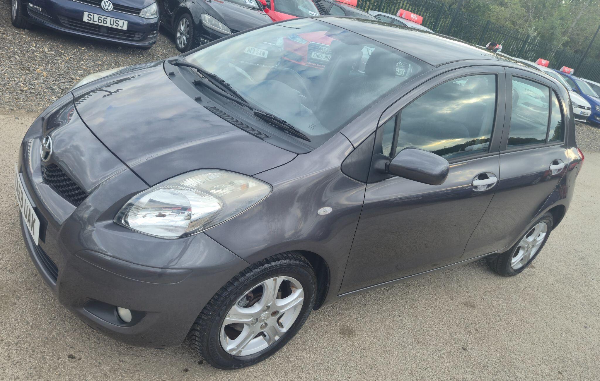 Toyota Yaris view 5