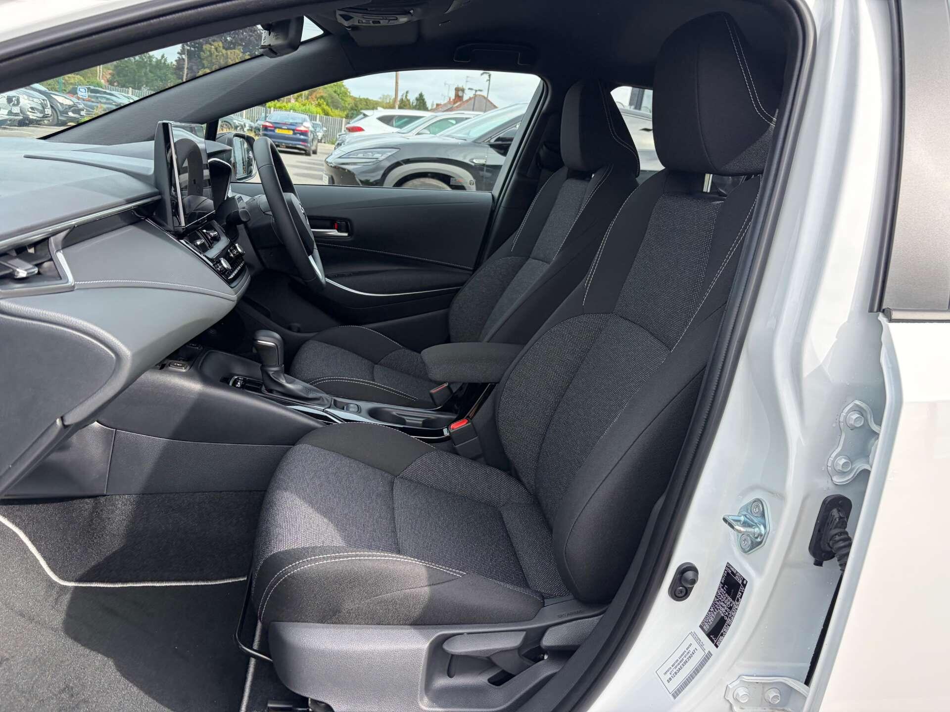 Toyota Corolla view 15