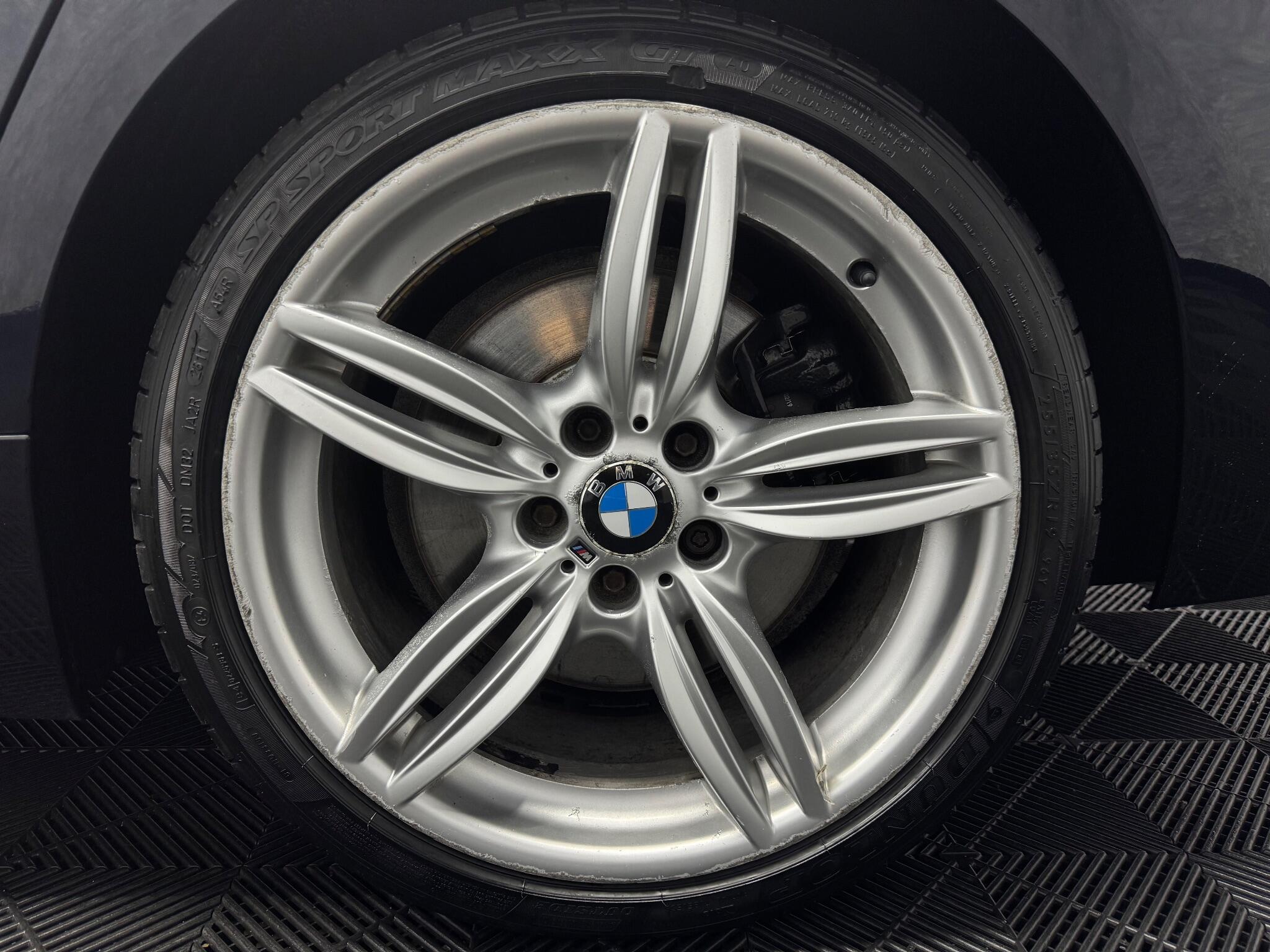 BMW 6 Series view 35