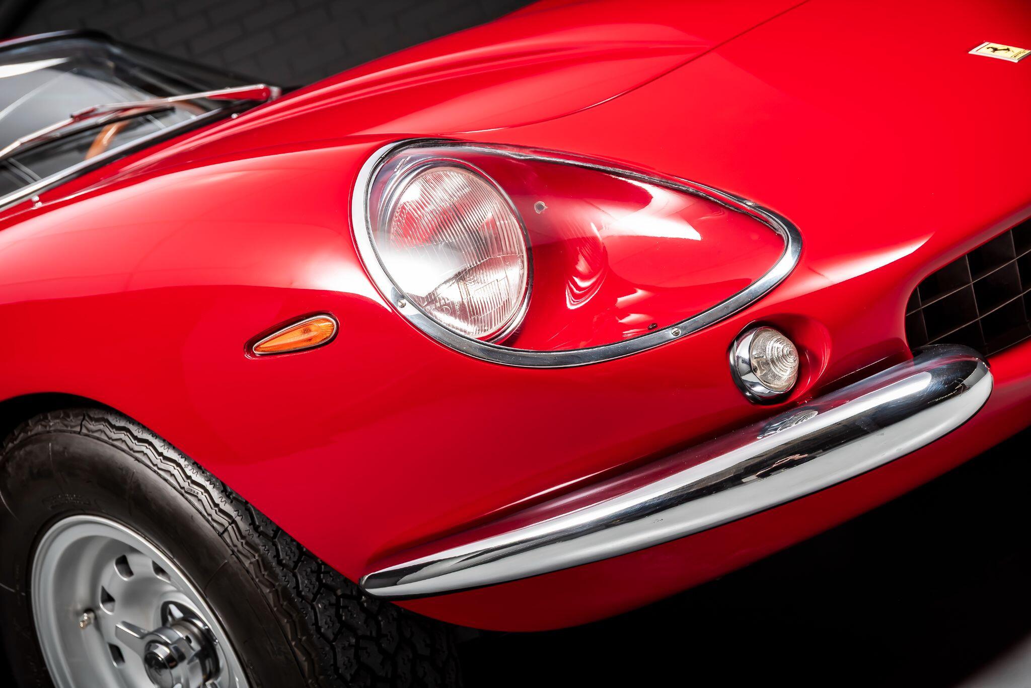 Ferrari 275 view 25