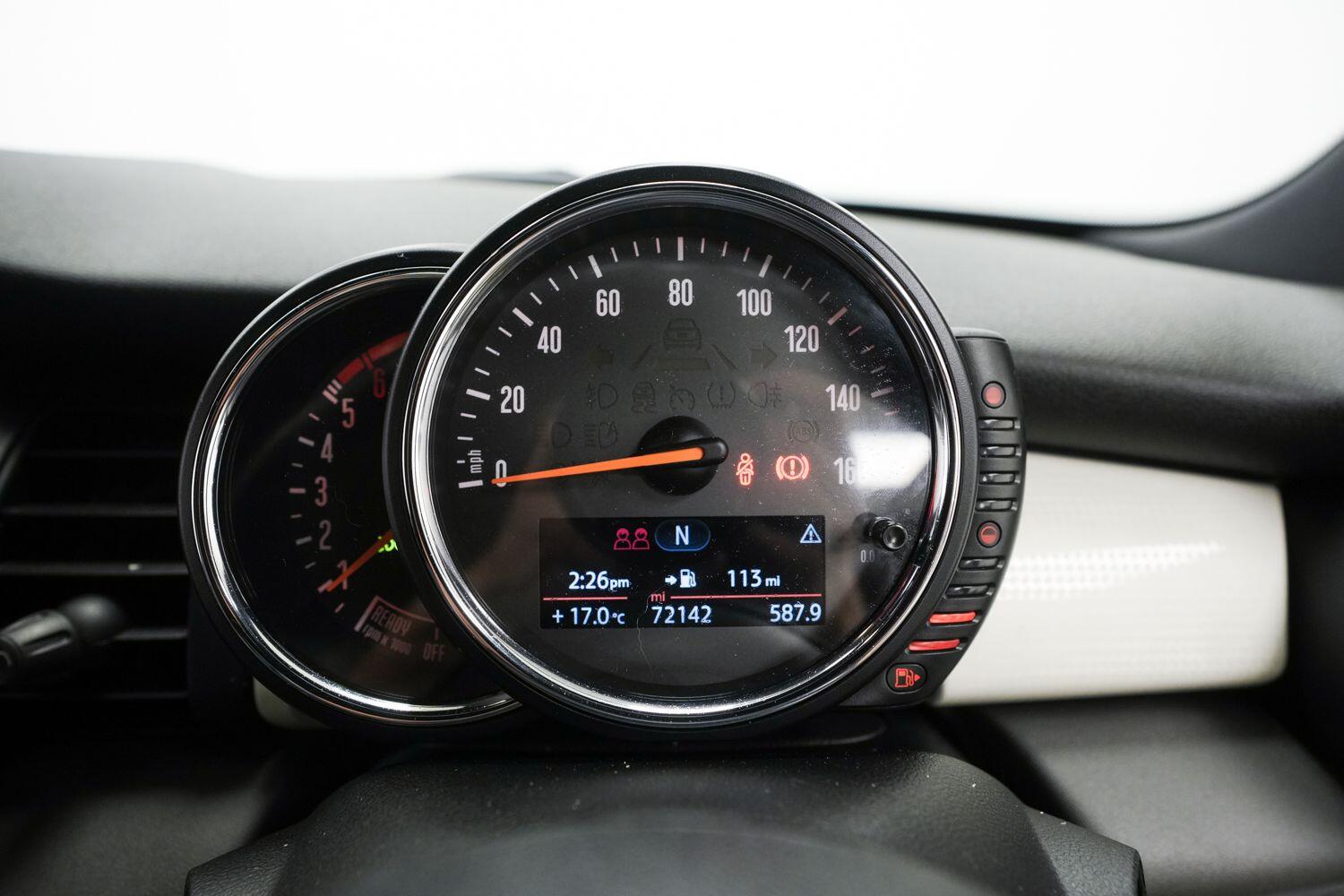 Mini Hatch view 20