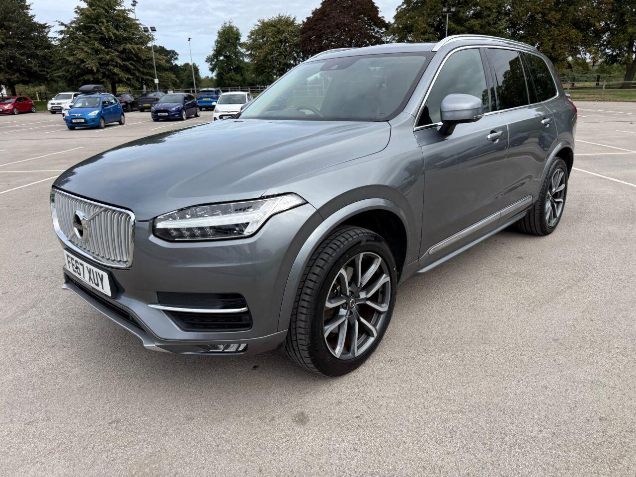 Volvo XC90 view 27