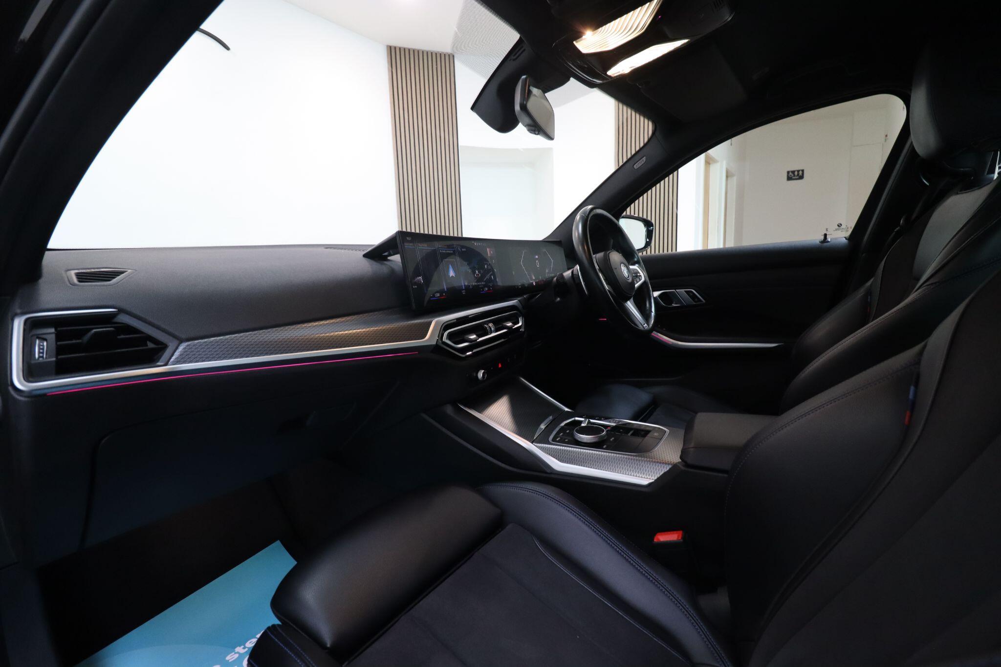 BMW 3 Series view 10