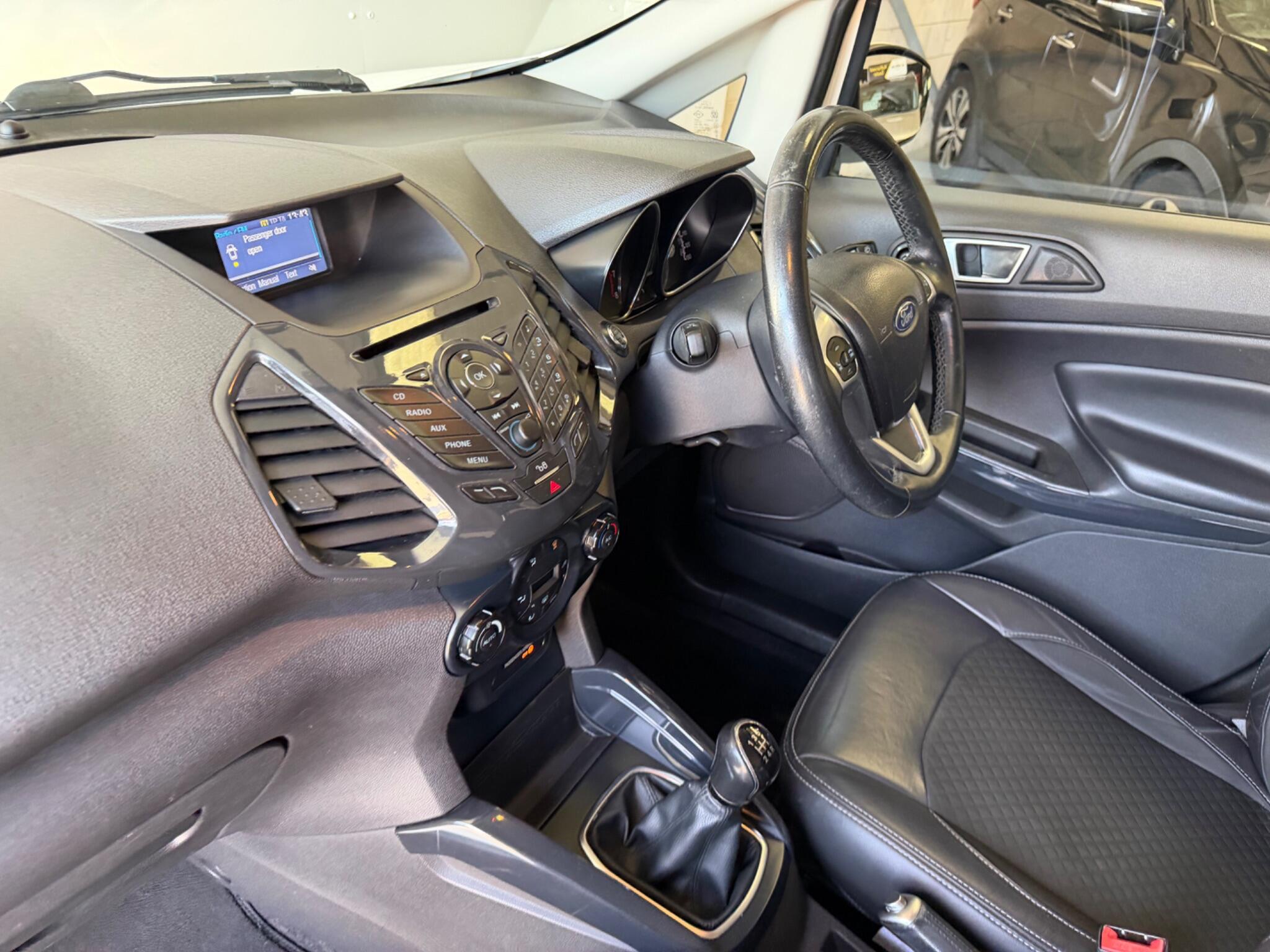 Ford Ecosport view 63